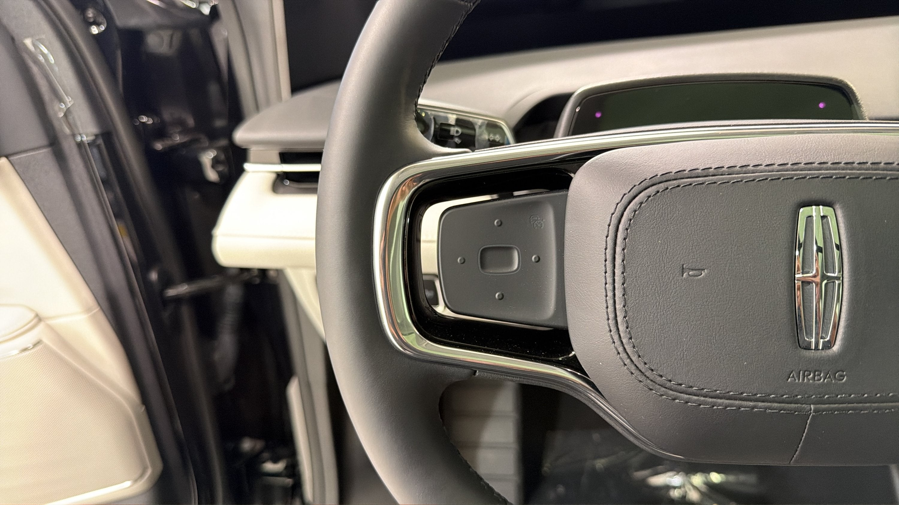 2026 Lincoln Nautilus Premiere Hybrid