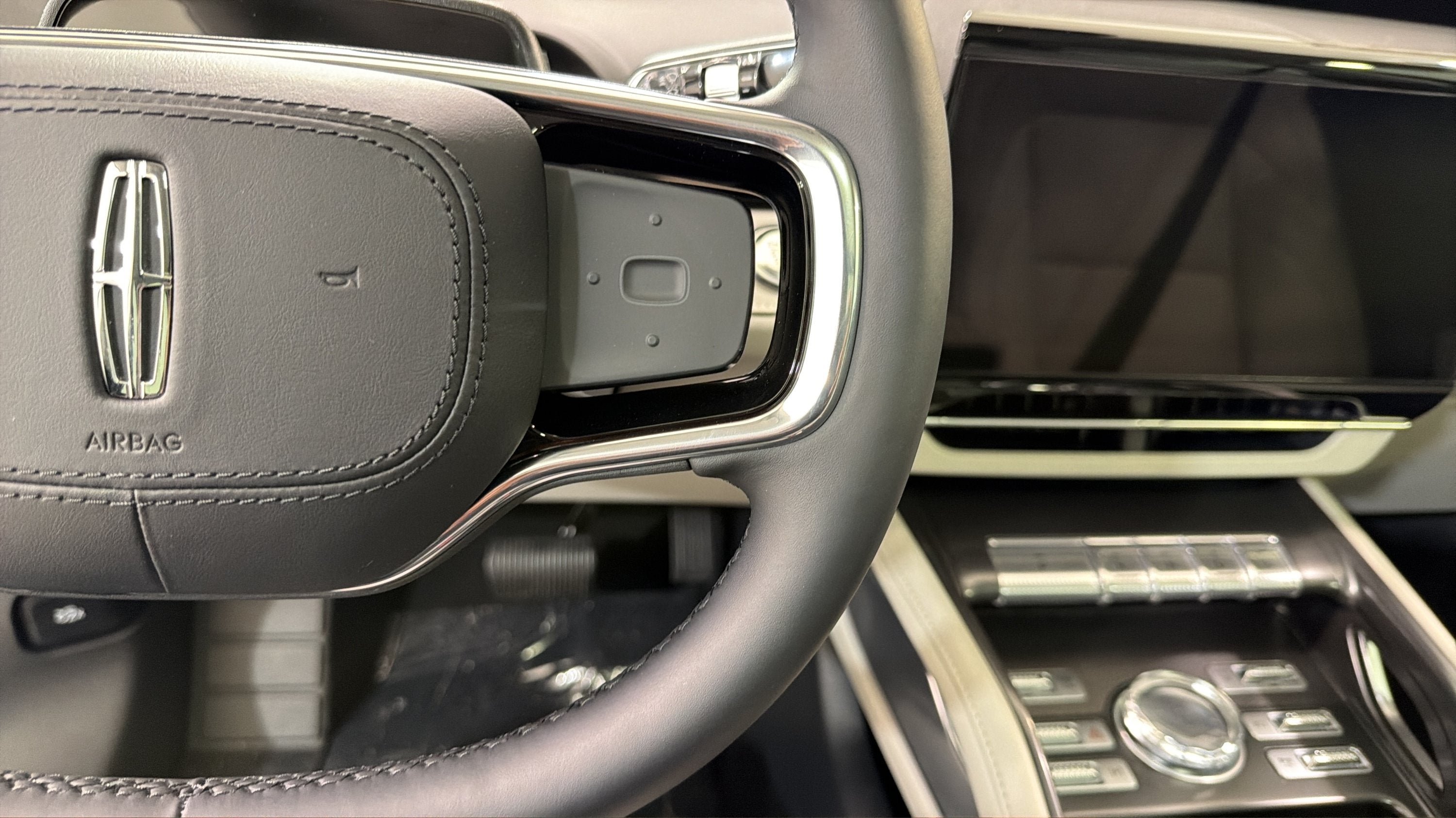 2026 Lincoln Nautilus Premiere Hybrid