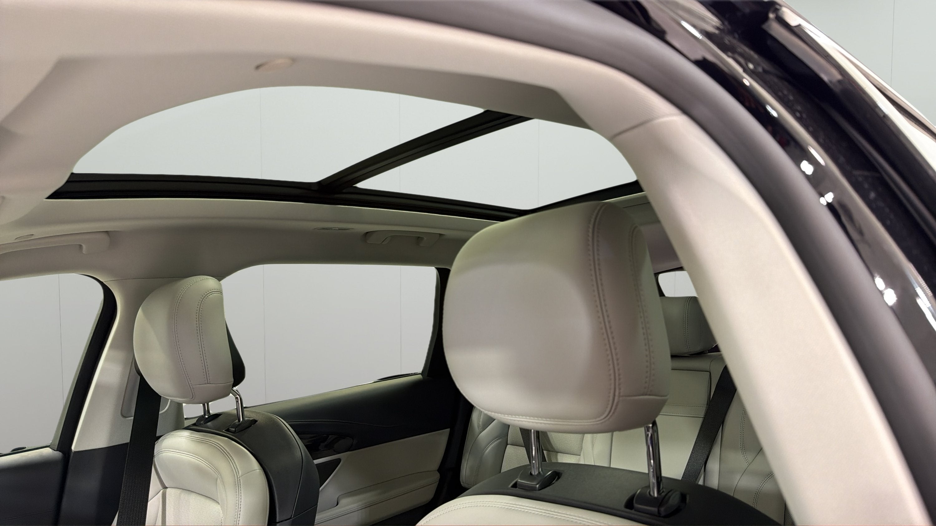 2026 Lincoln Nautilus Premiere Hybrid