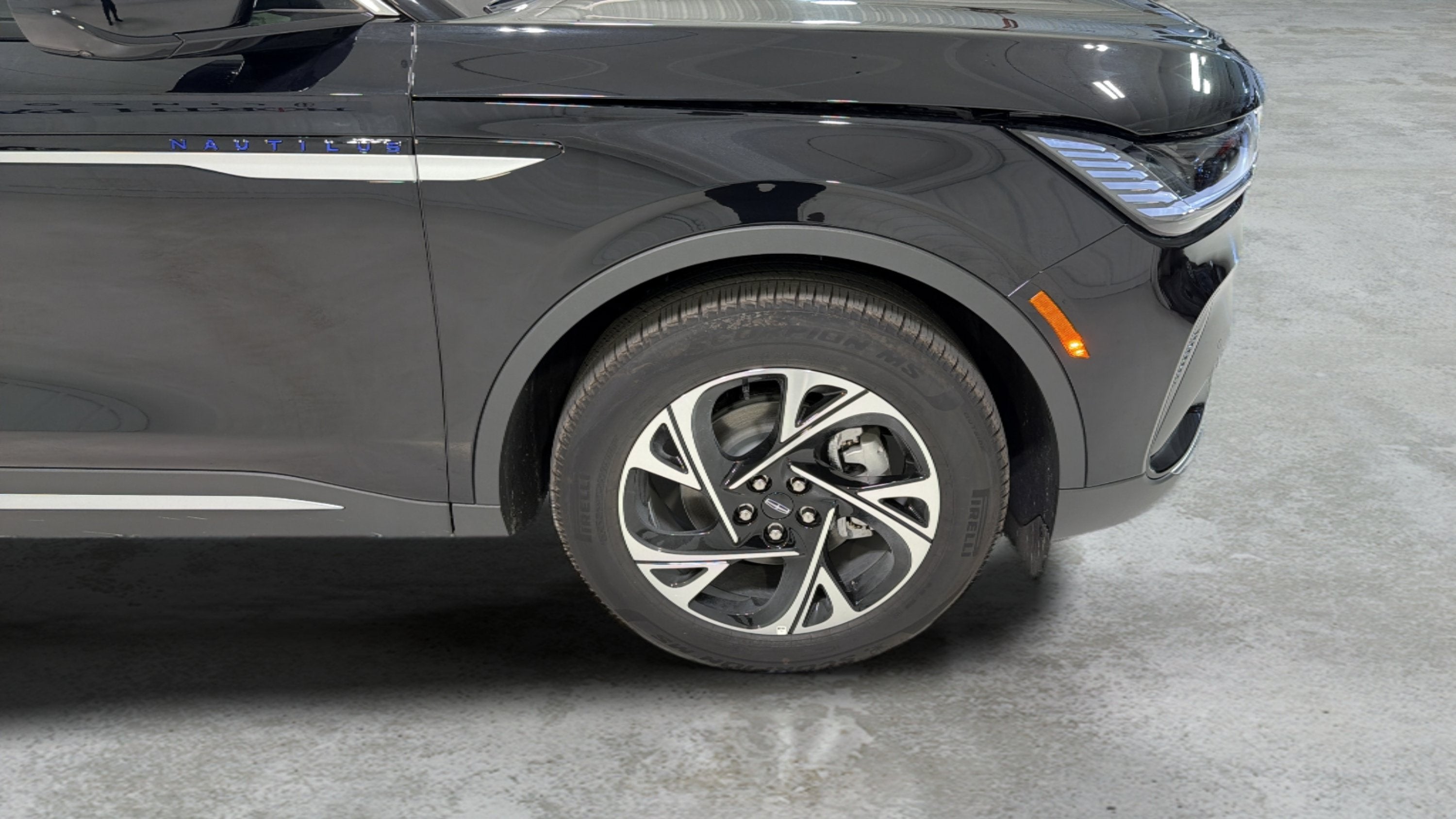 2026 Lincoln Nautilus Premiere Hybrid