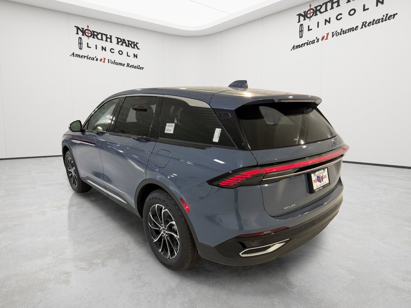 2026 Lincoln Nautilus Premiere Hybrid