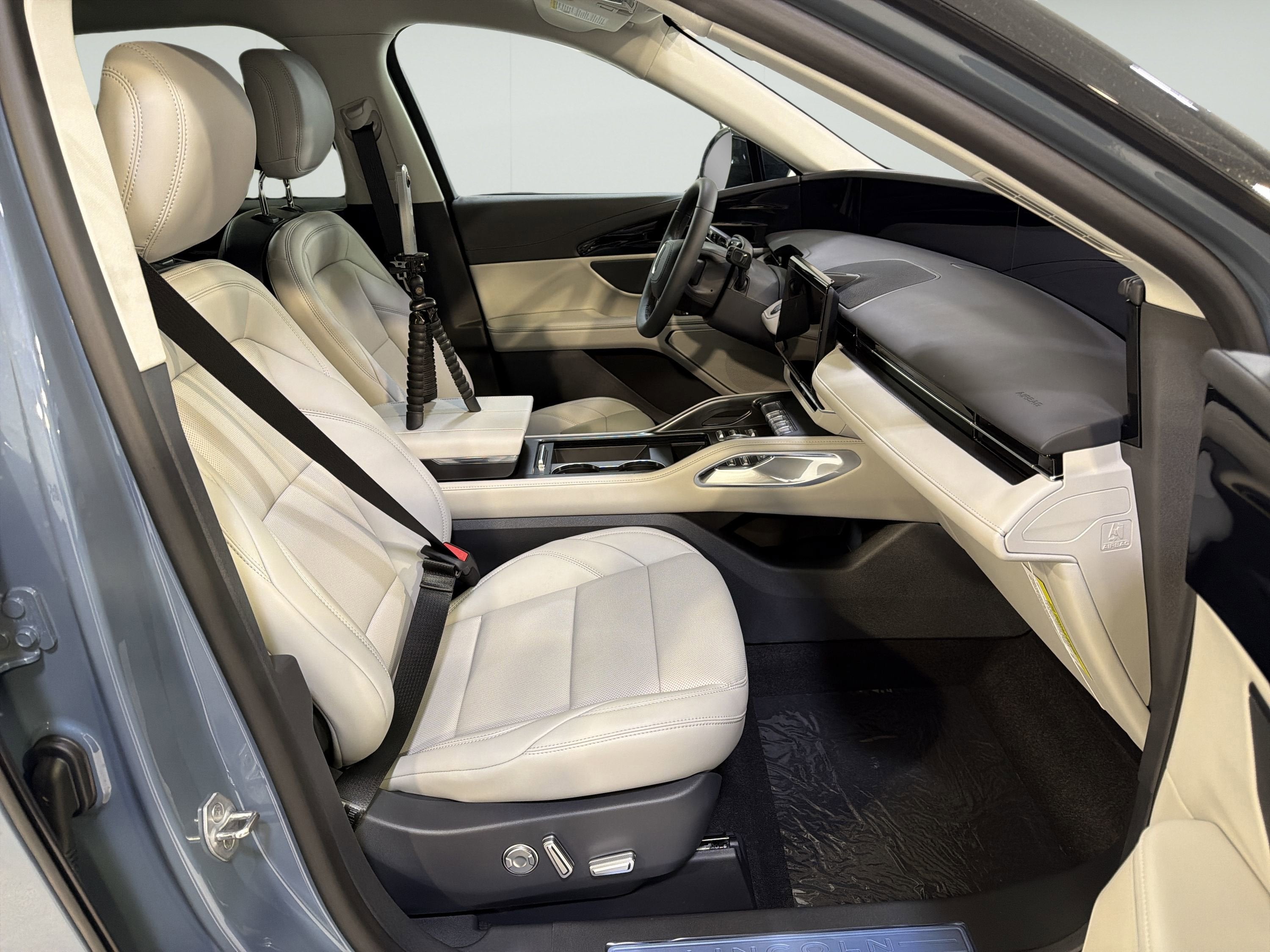 2026 Lincoln Nautilus Premiere Hybrid