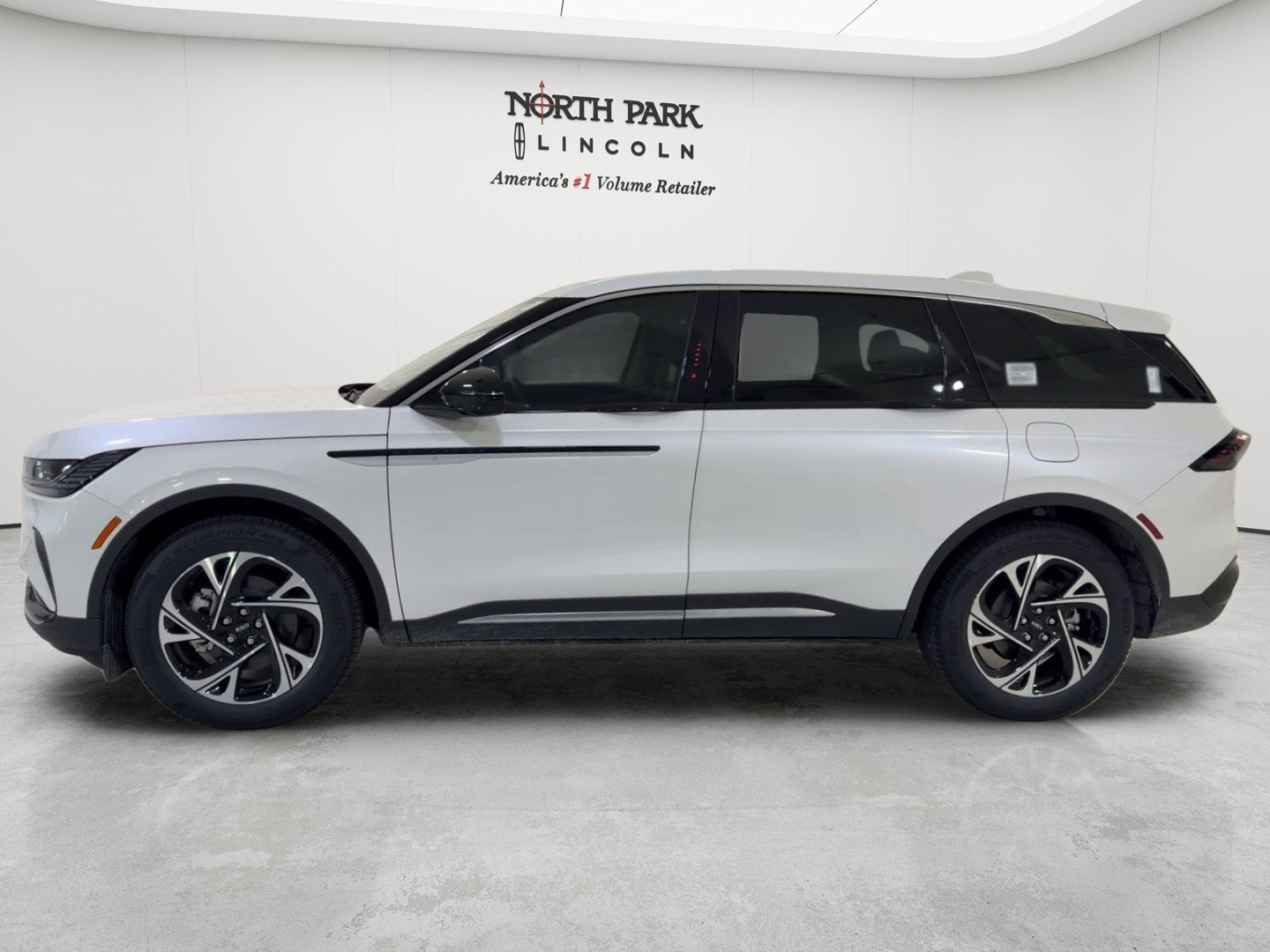 2026 Lincoln Nautilus Premiere Hybrid