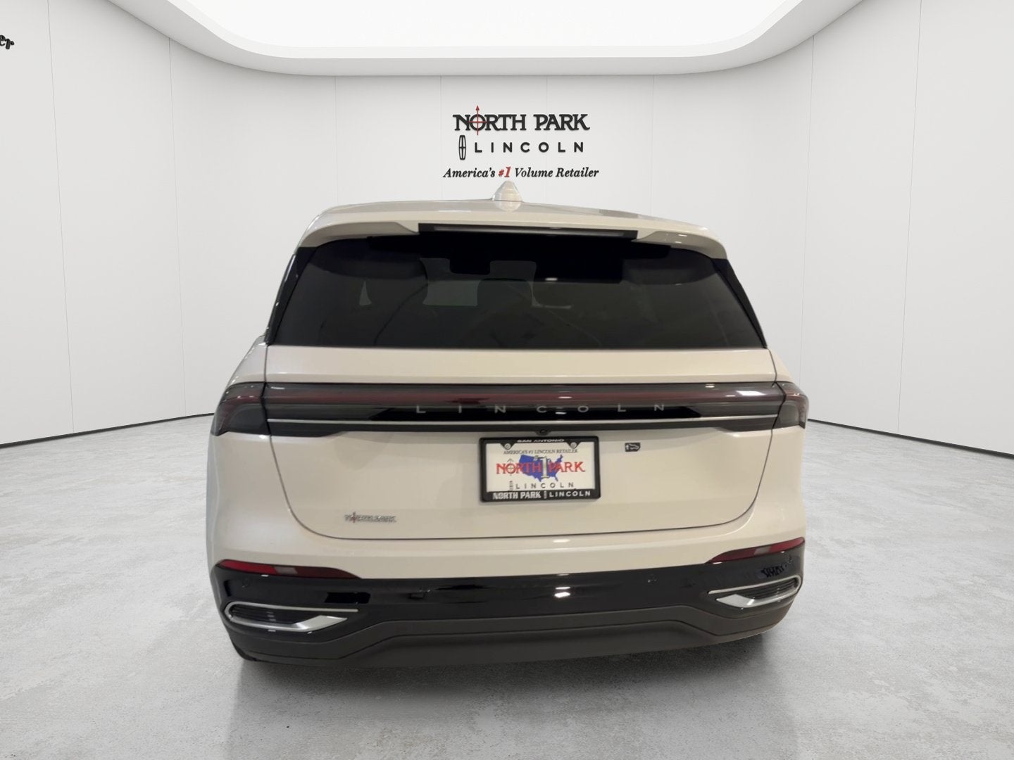 2026 Lincoln Nautilus Premiere Hybrid
