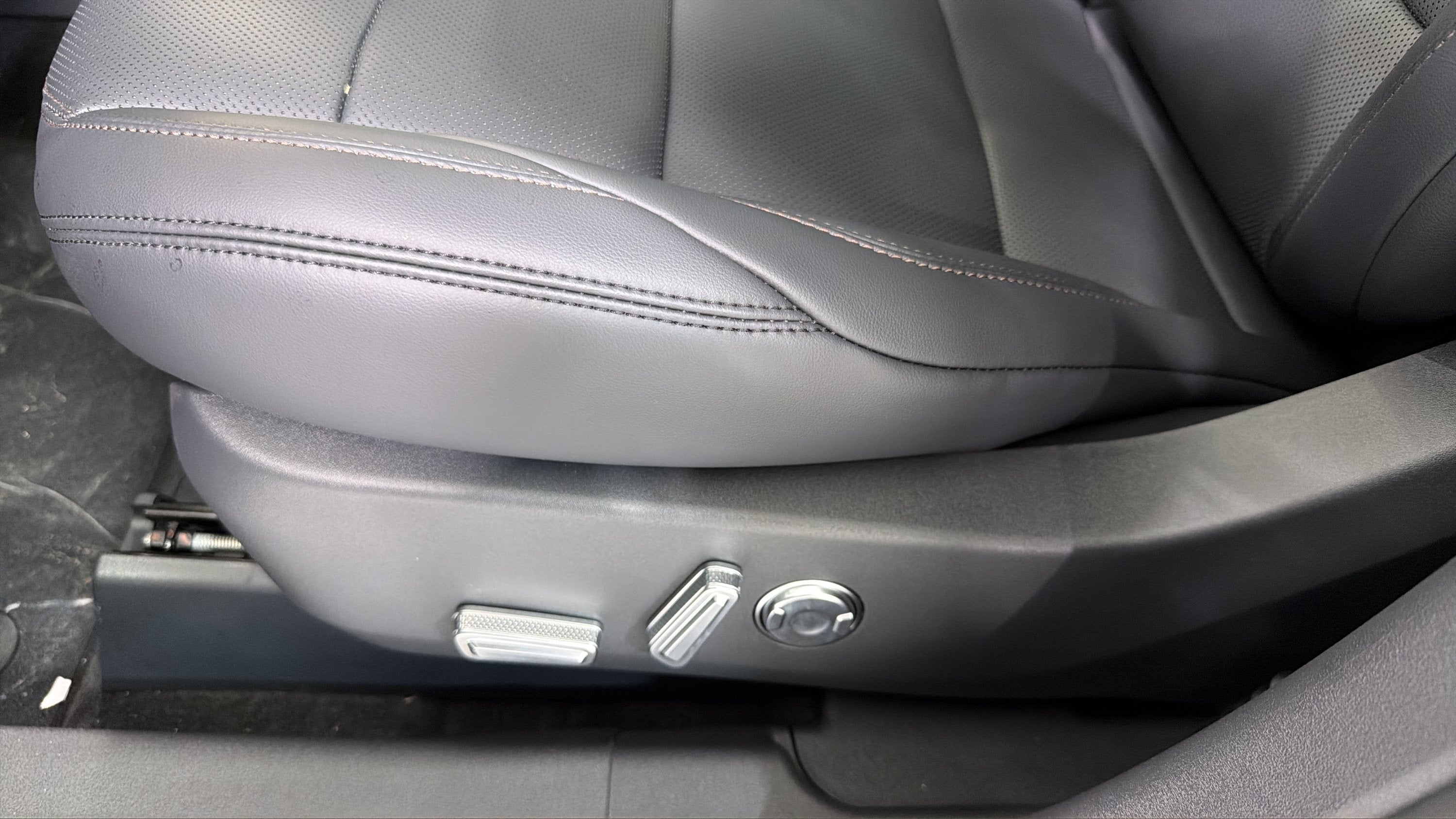 2026 Lincoln Nautilus Premiere Hybrid