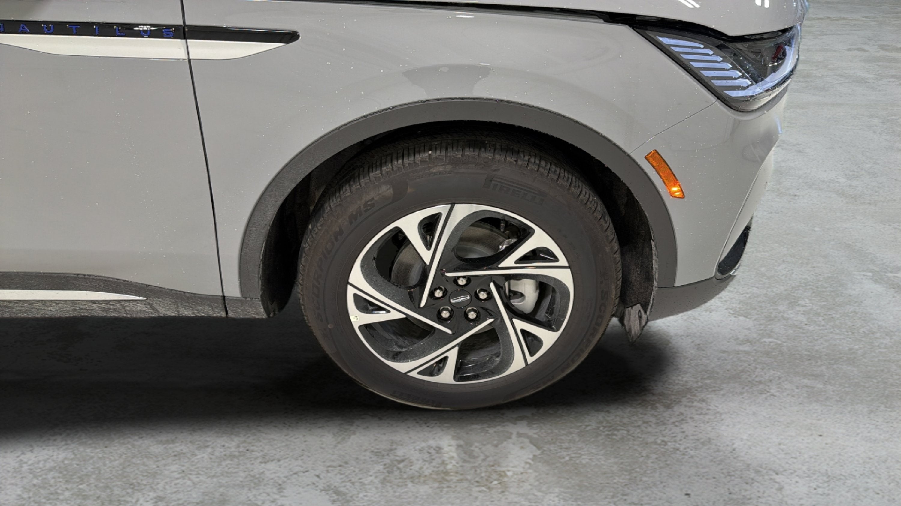 2026 Lincoln Nautilus Premiere Hybrid