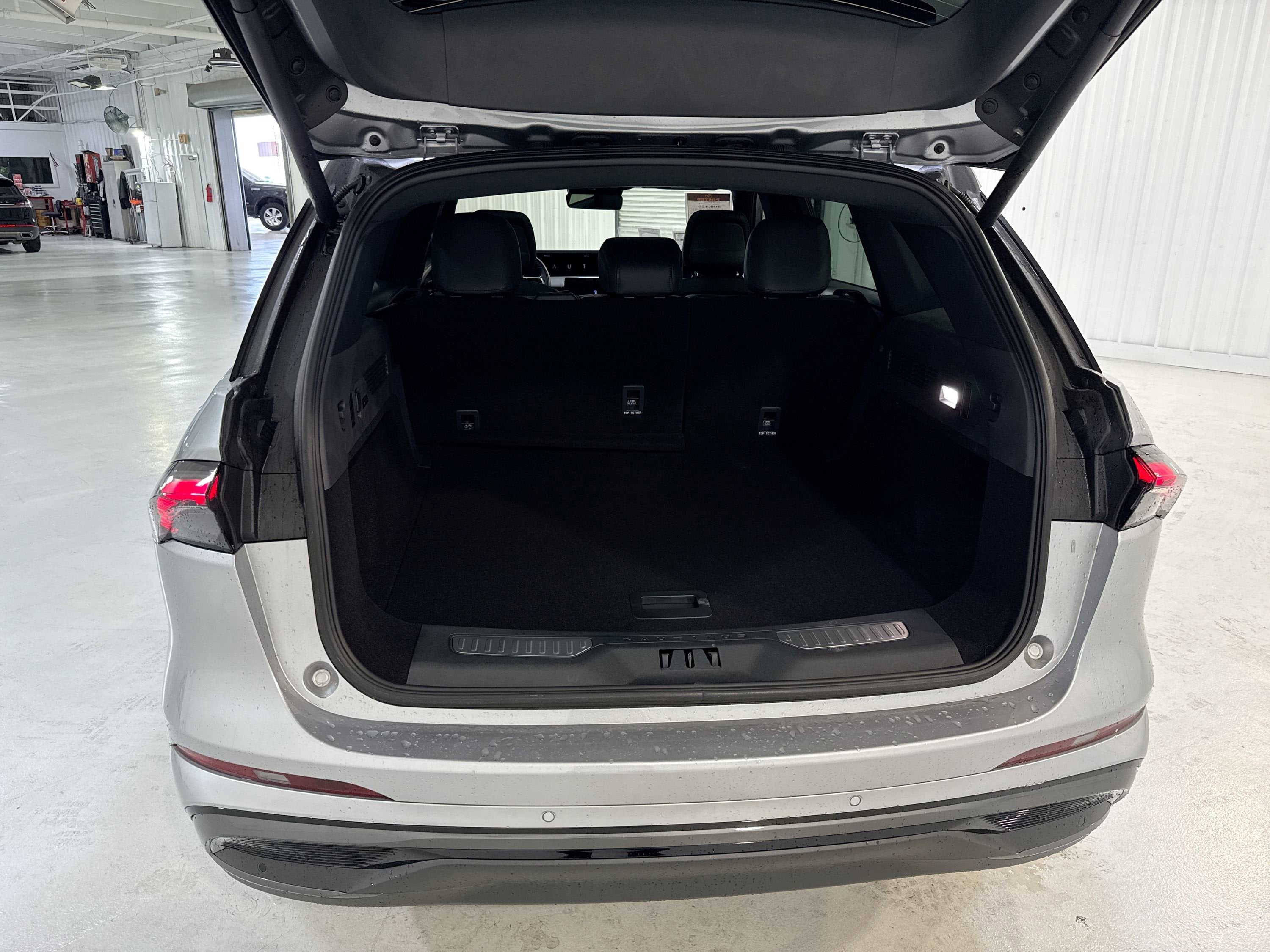 2026 Lincoln Nautilus Premiere Hybrid