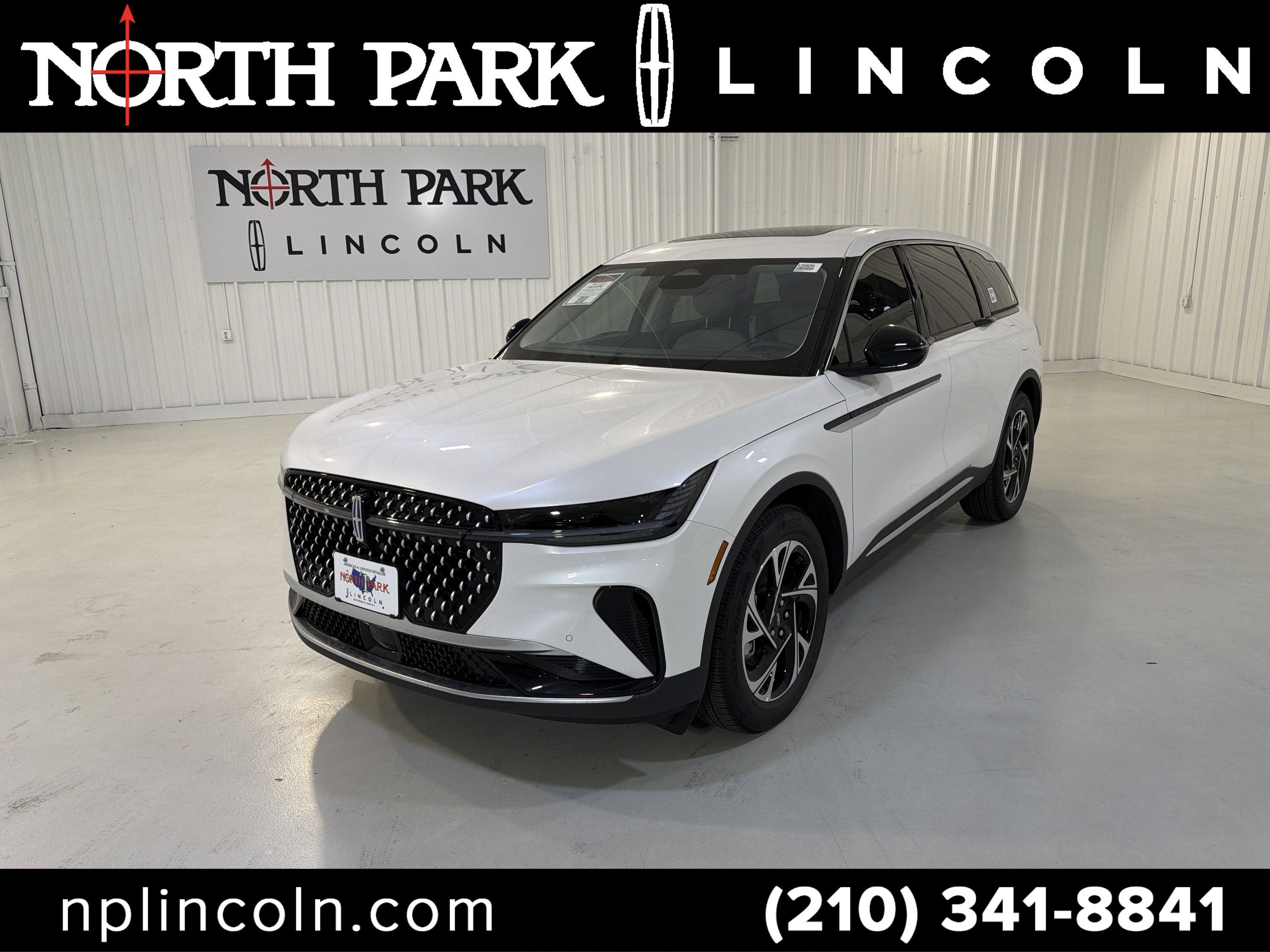 2026 Lincoln Nautilus Premiere AWD's photo