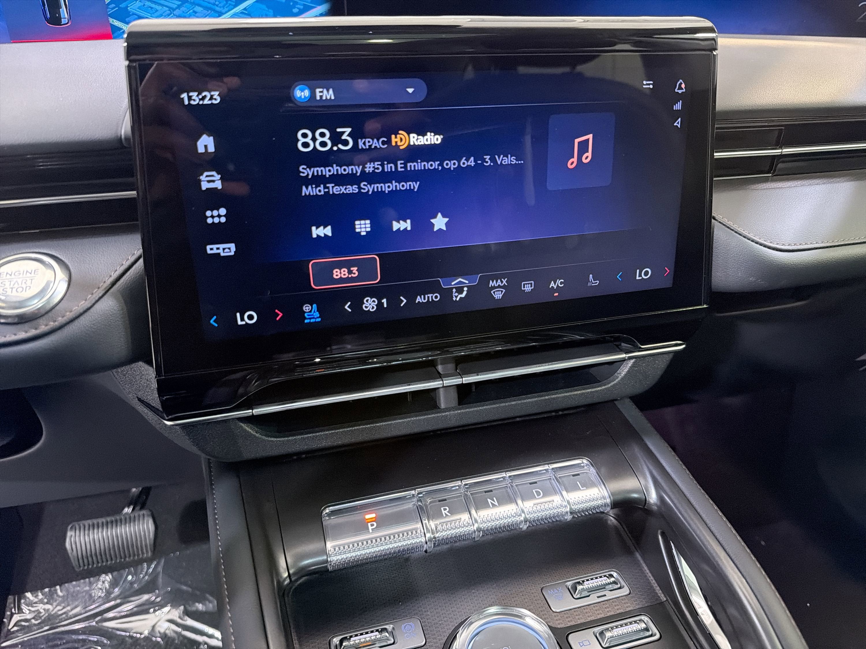 2026 Lincoln Nautilus Premiere Hybrid