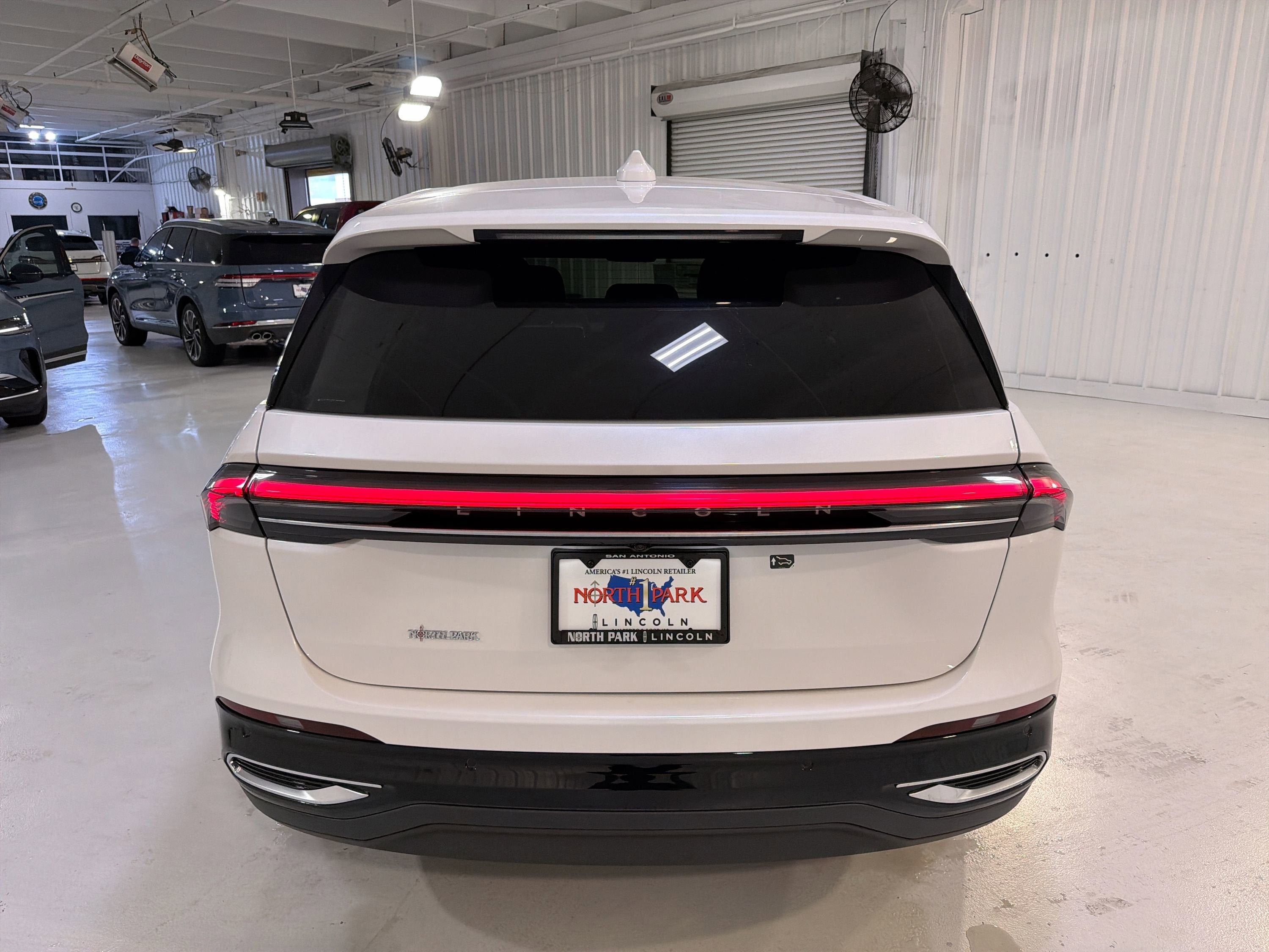 2026 Lincoln Nautilus Premiere Hybrid