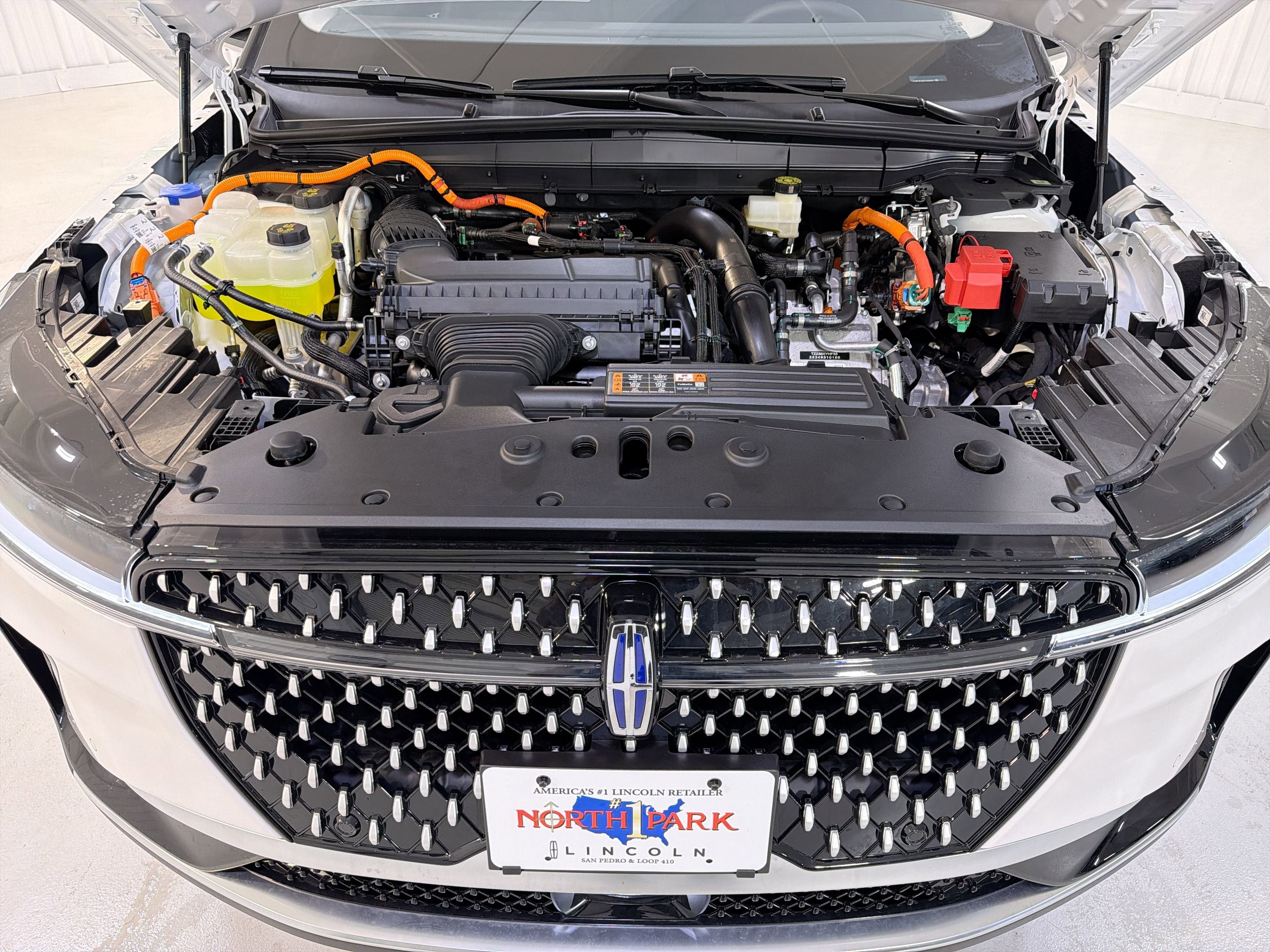 2026 Lincoln Nautilus Premiere Hybrid