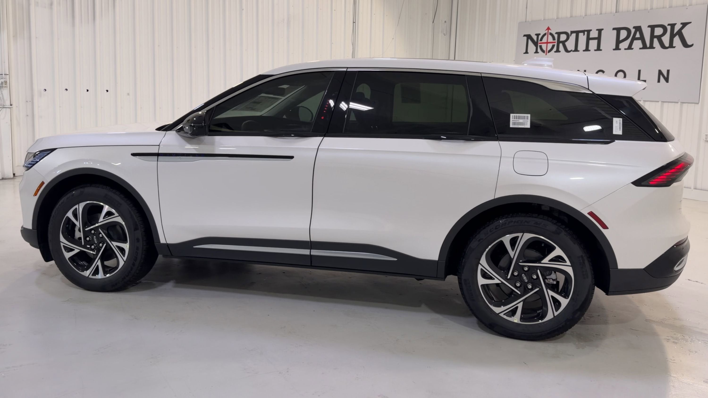2026 Lincoln Nautilus Premiere Hybrid