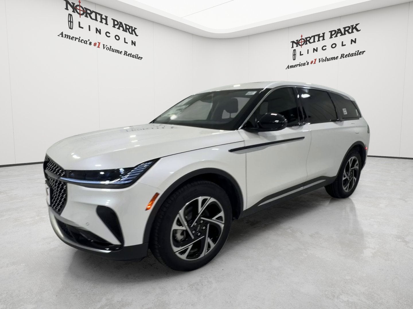 2026 Lincoln Nautilus Premiere Hybrid