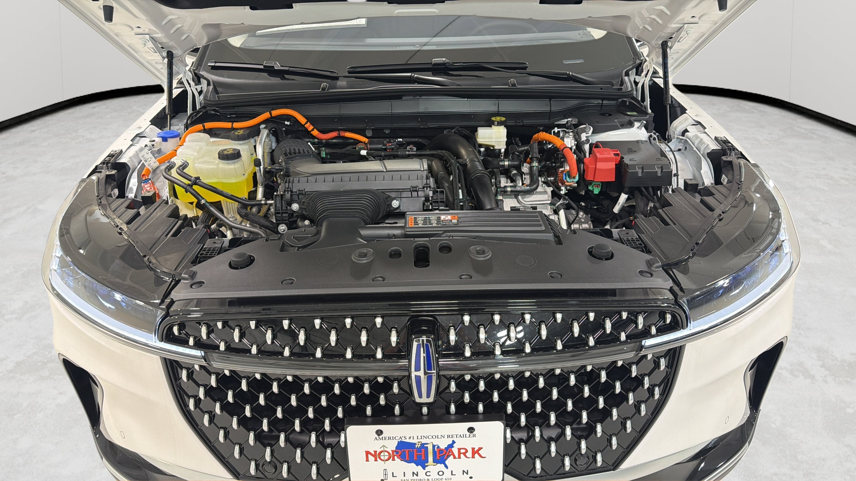 2026 Lincoln Nautilus Premiere Hybrid