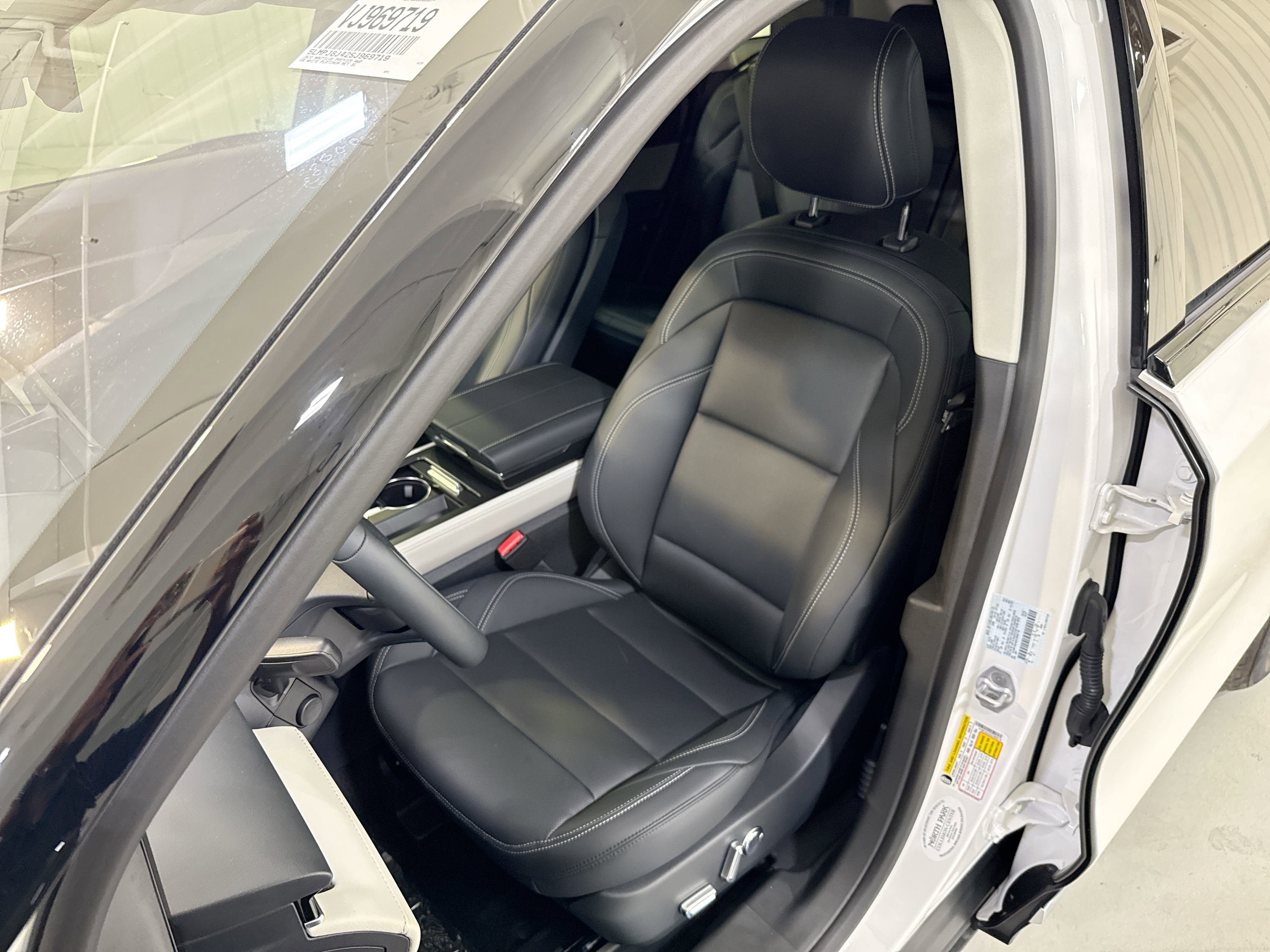 2026 Lincoln Nautilus Premiere Hybrid