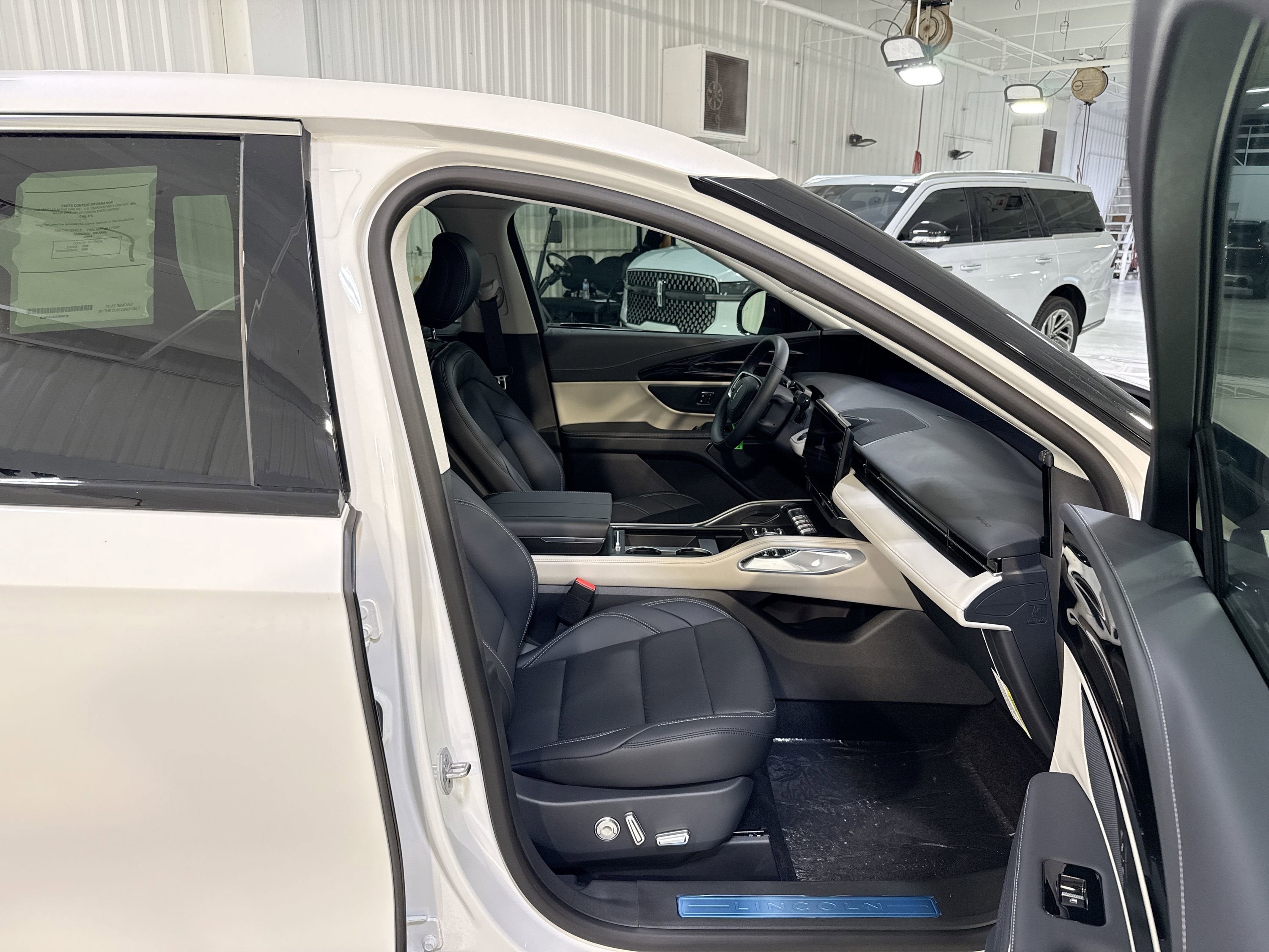 2026 Lincoln Nautilus Premiere Hybrid