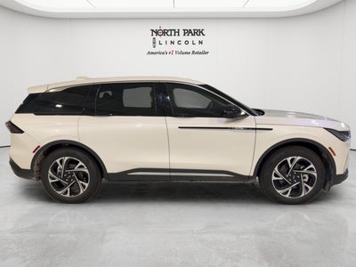 2026 Lincoln Nautilus Premiere Hybrid