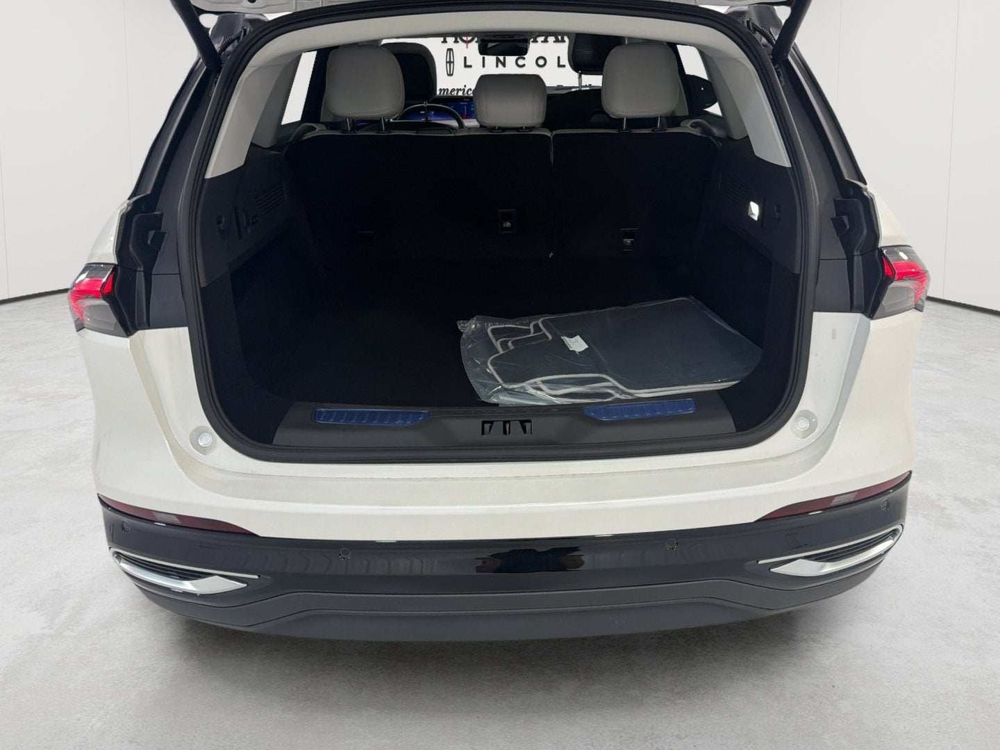2026 Lincoln Nautilus Premiere Hybrid