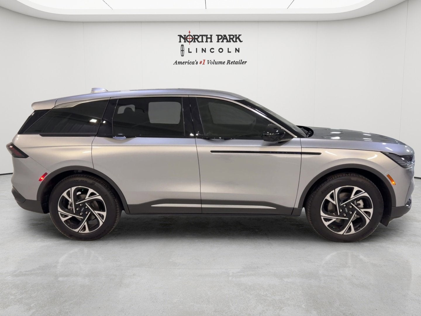 2026 Lincoln Nautilus Premiere Hybrid
