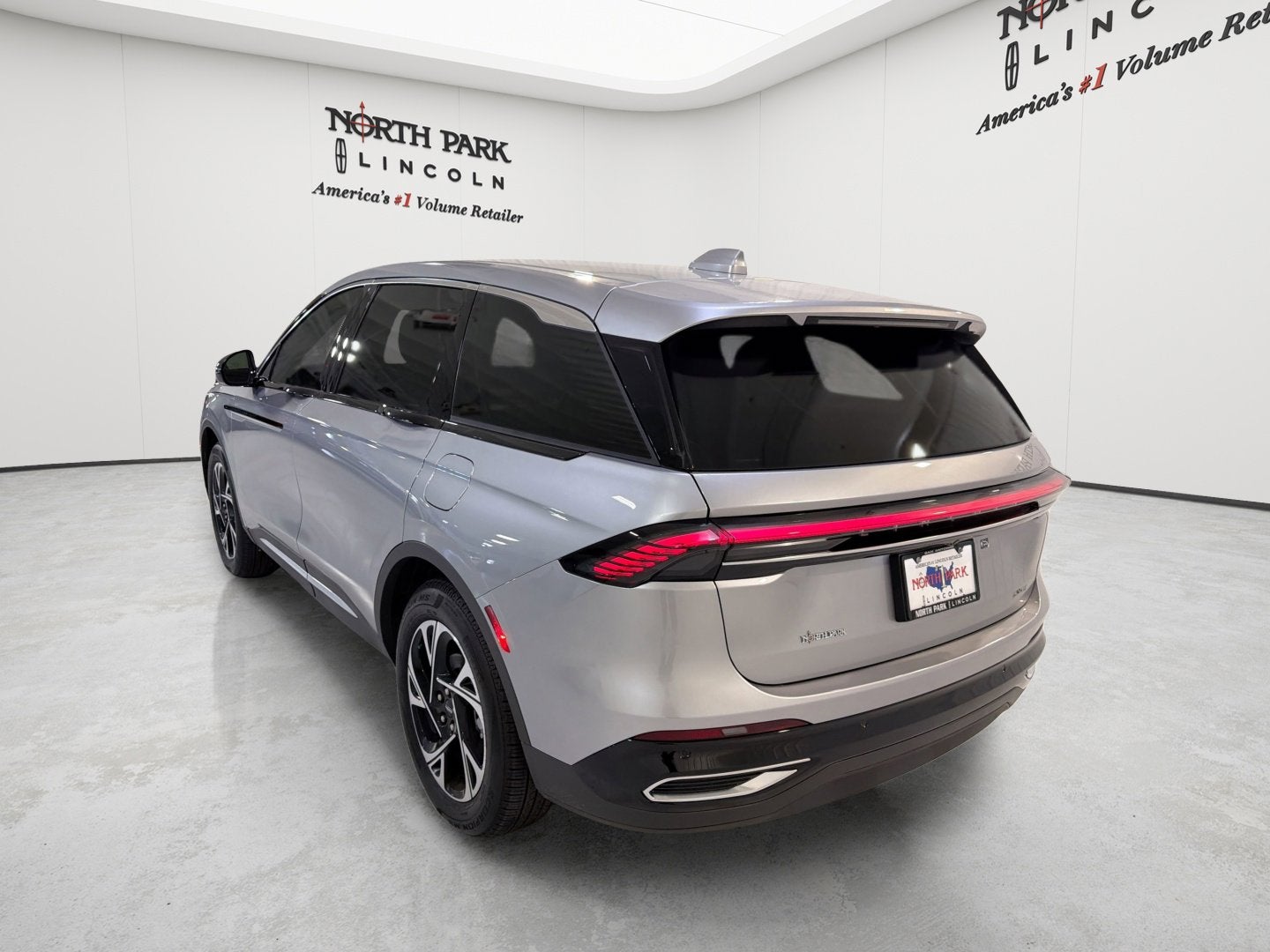 2026 Lincoln Nautilus Premiere Hybrid