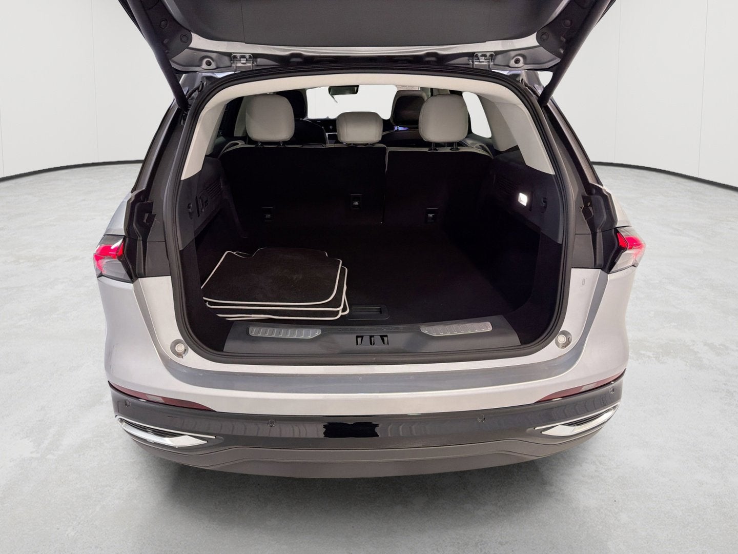2026 Lincoln Nautilus Premiere Hybrid