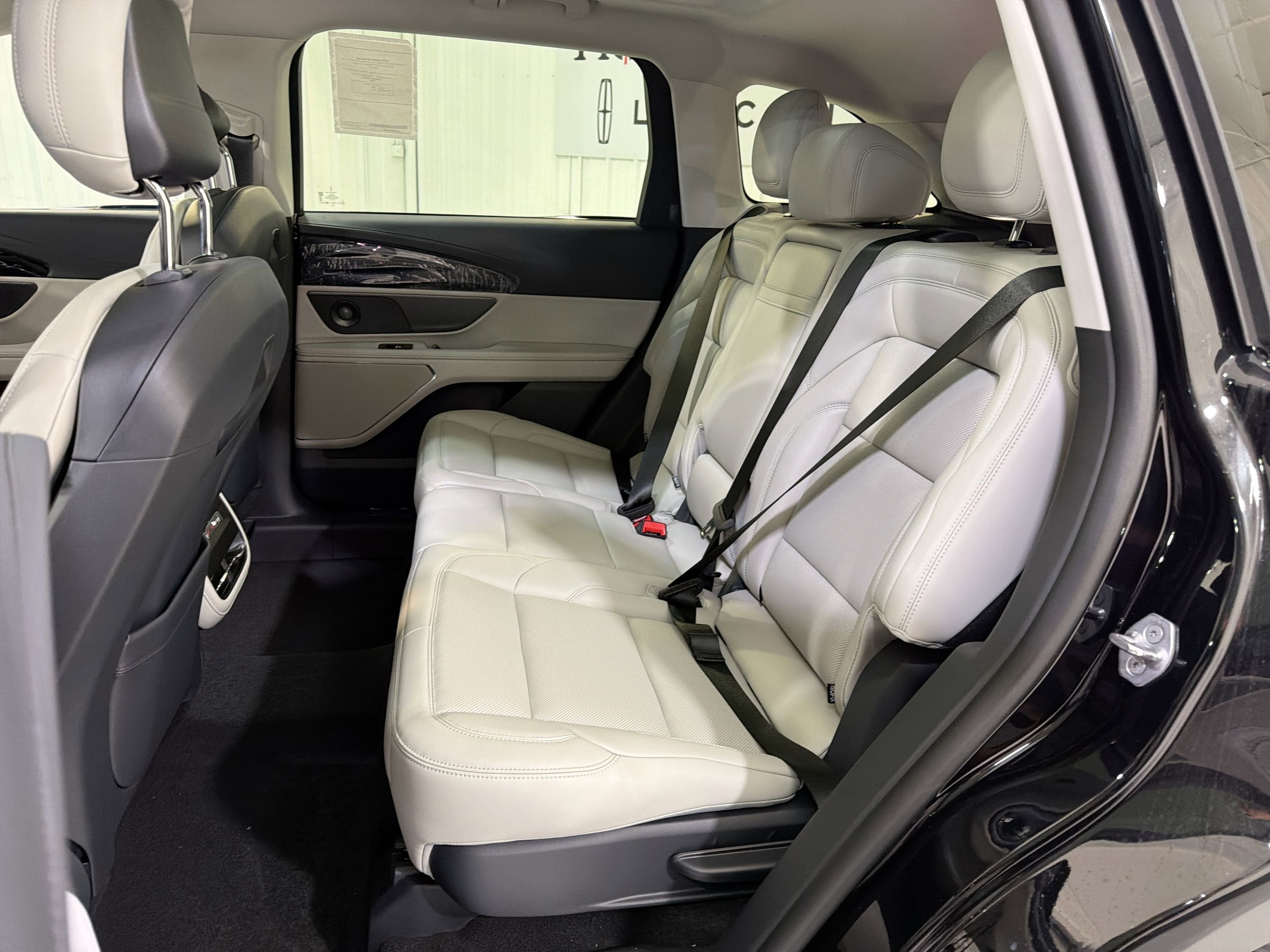 2026 Lincoln Nautilus Premiere Hybrid