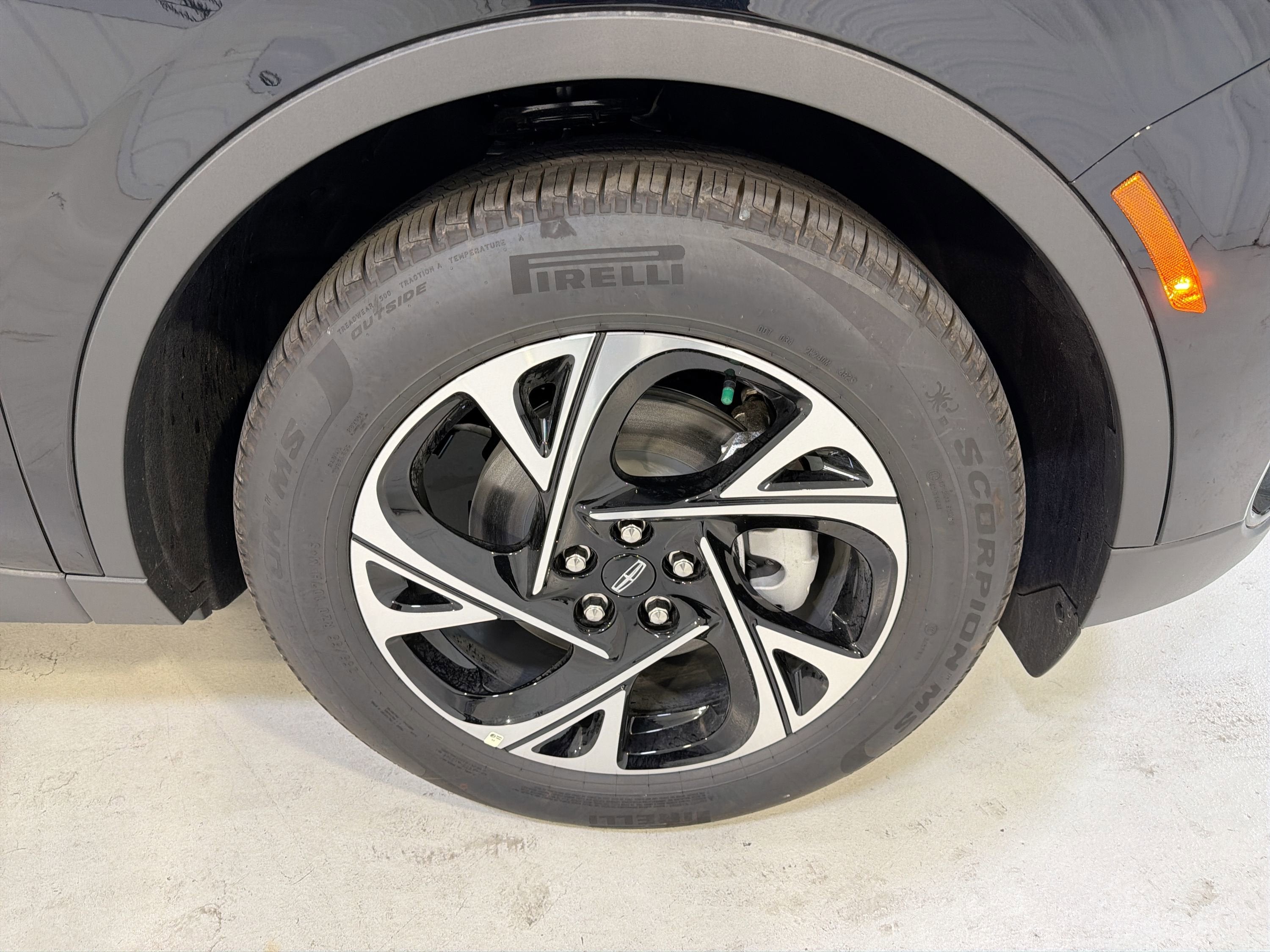 2026 Lincoln Nautilus Premiere Hybrid