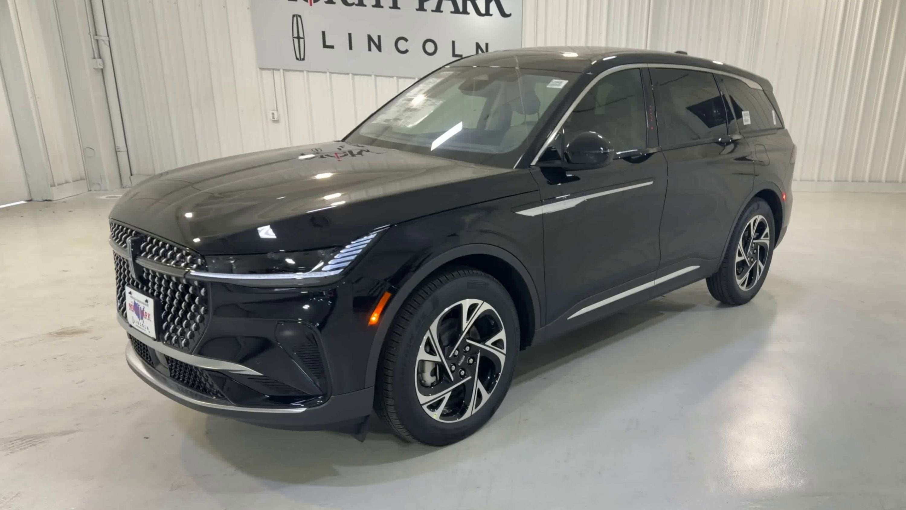 2026 Lincoln Nautilus Premiere Hybrid