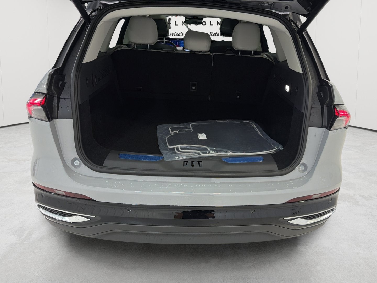 2026 Lincoln Nautilus Premiere Hybrid