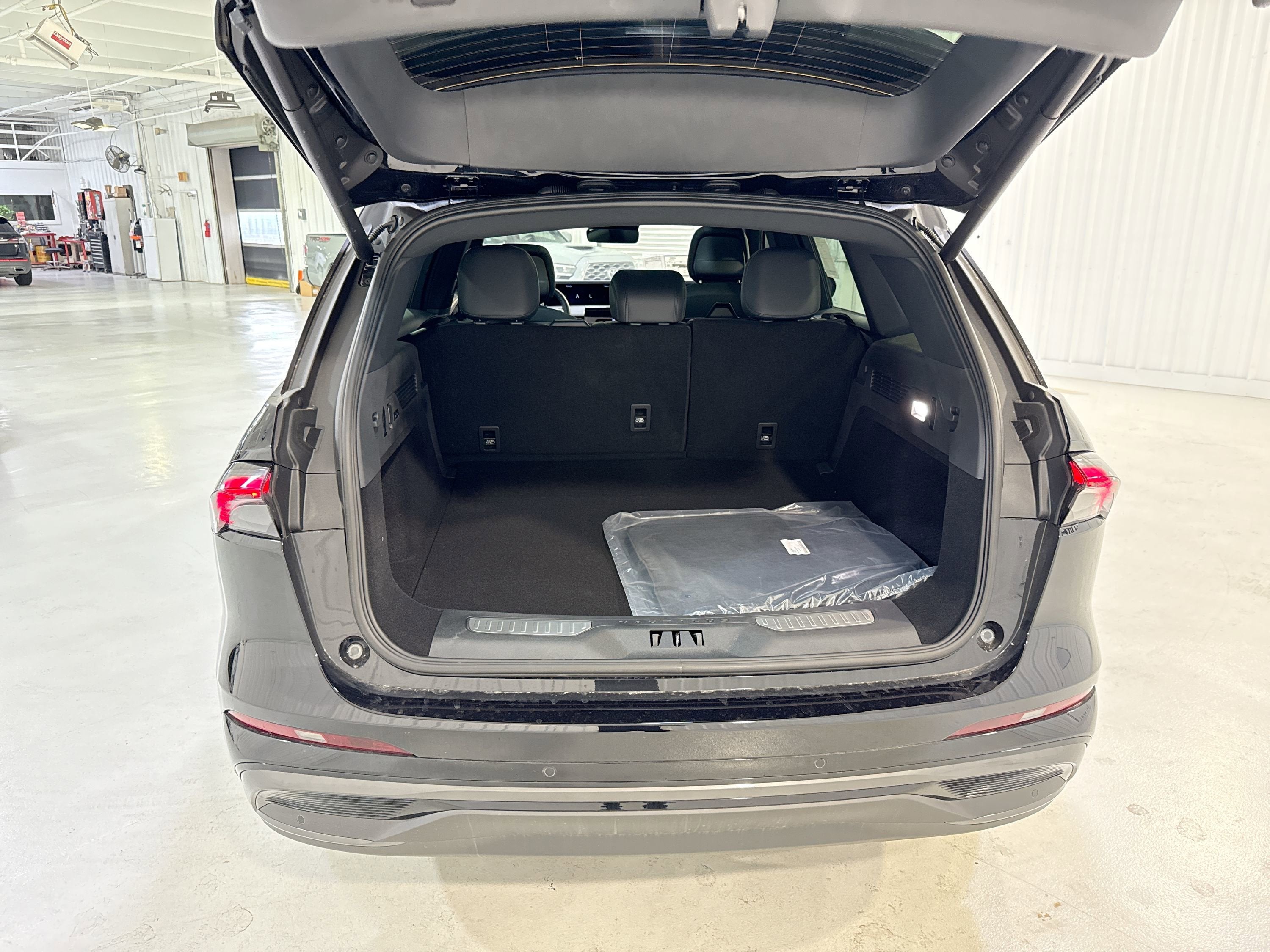 2026 Lincoln Nautilus Premiere Hybrid