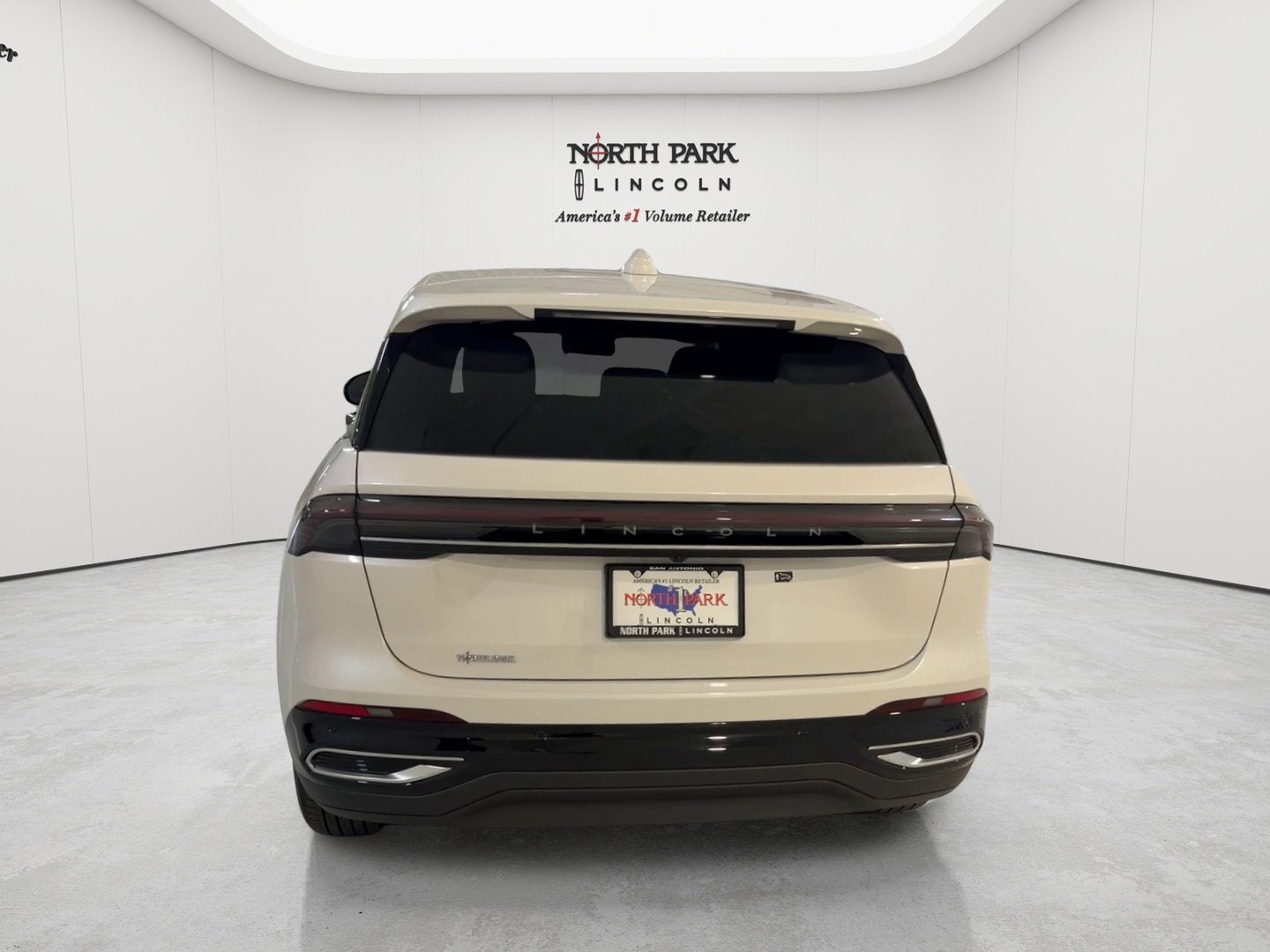 2026 Lincoln Nautilus Premiere Hybrid