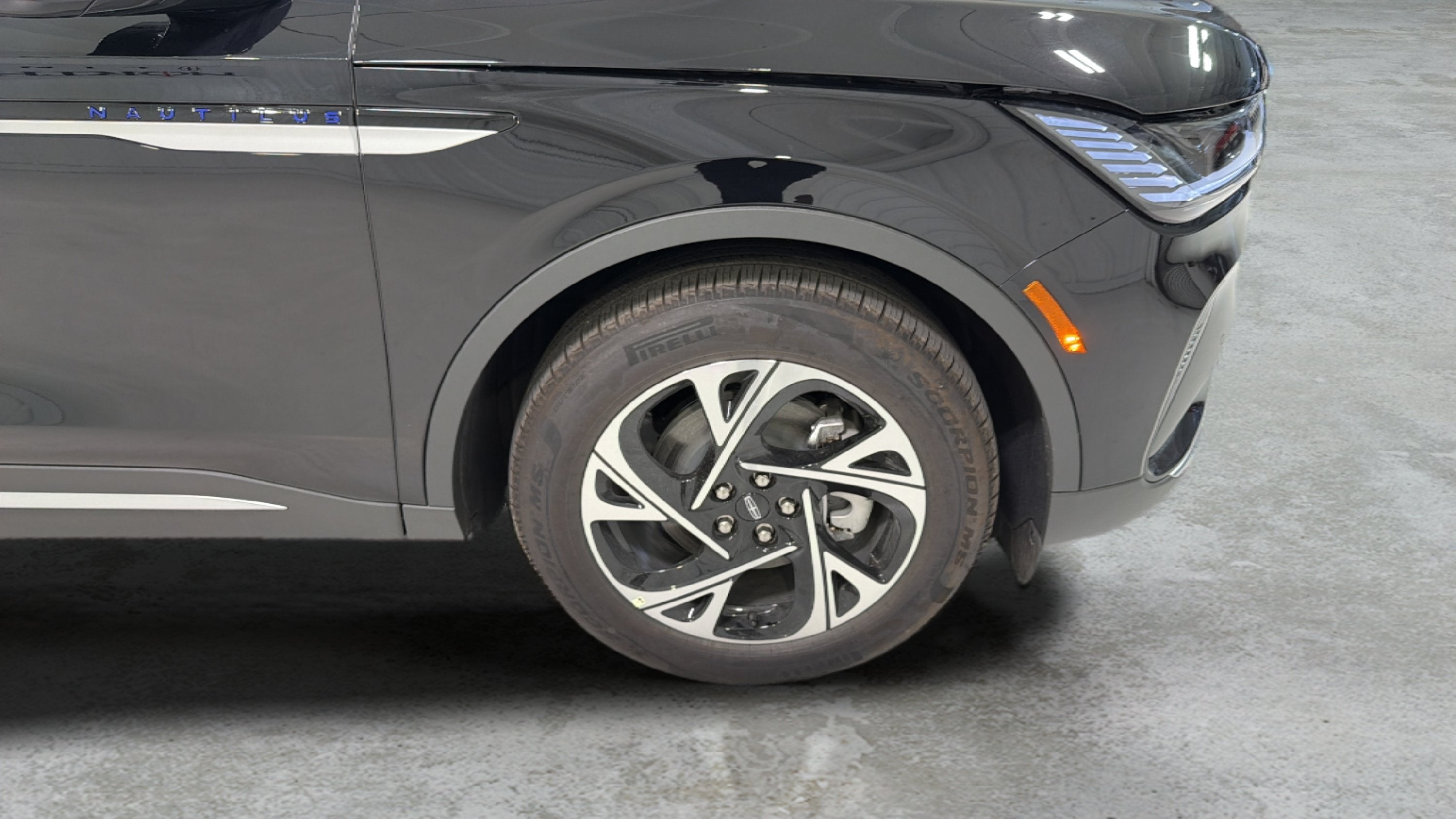 2026 Lincoln Nautilus Premiere Hybrid
