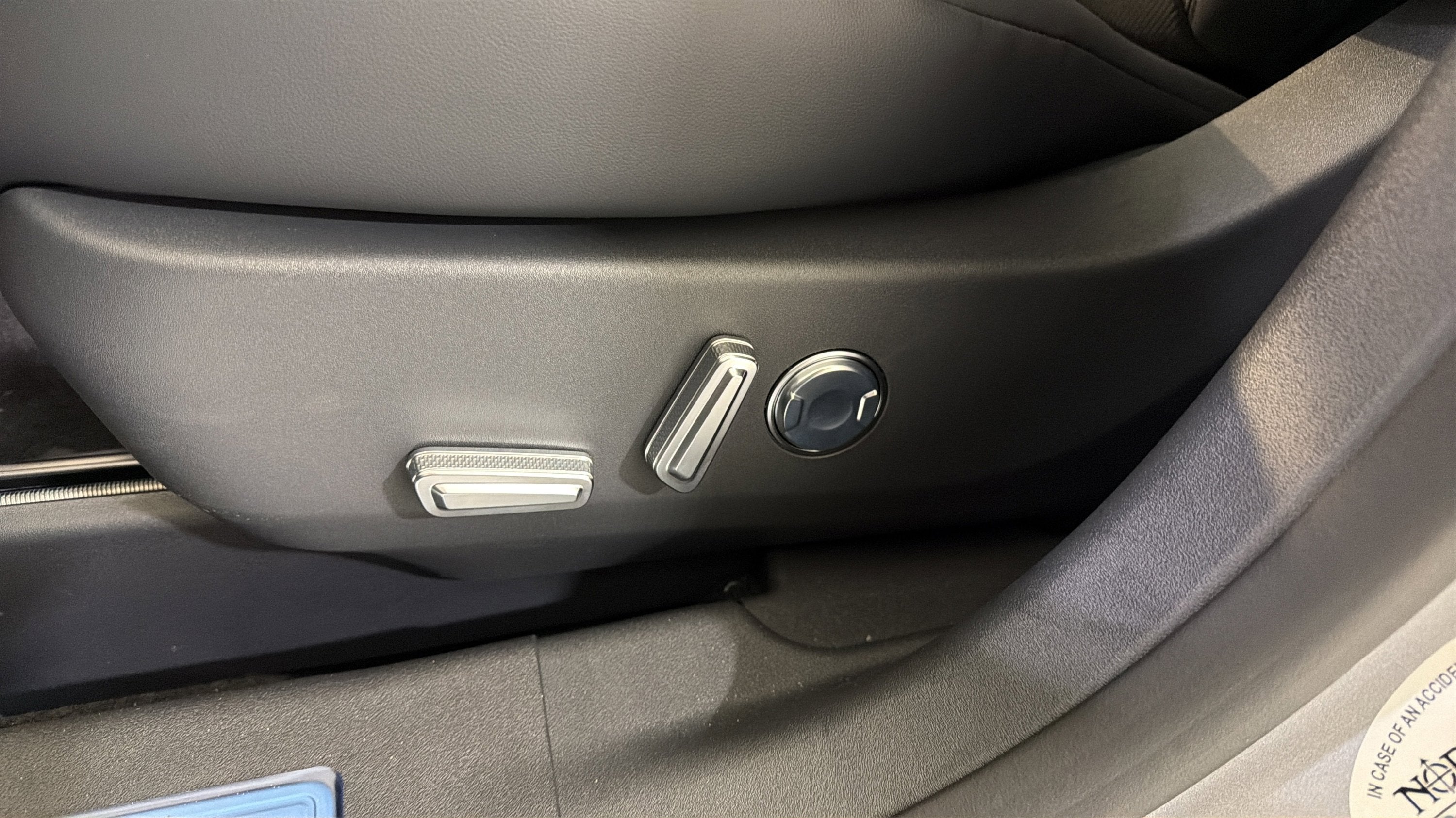 2026 Lincoln Nautilus Premiere Hybrid