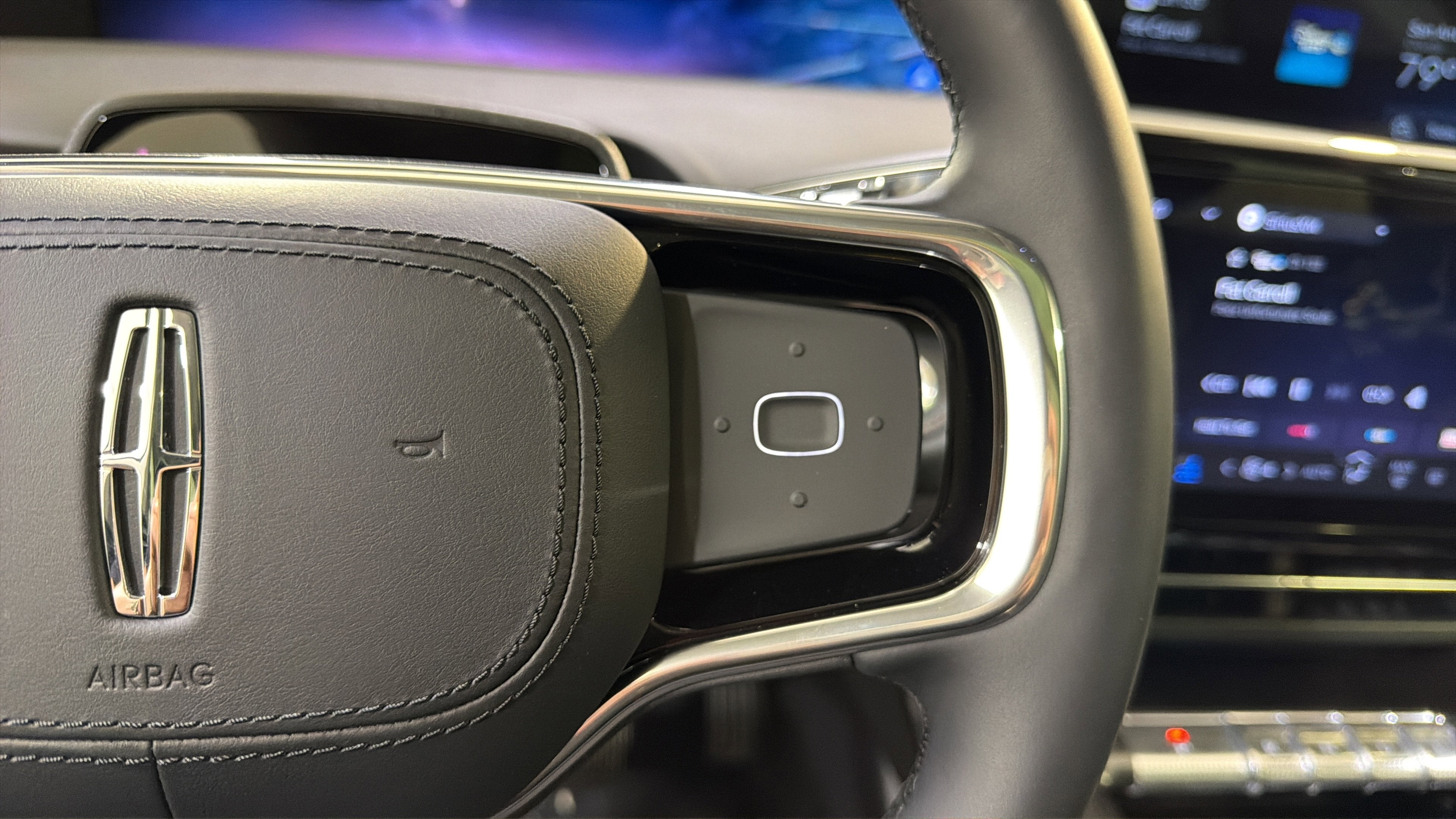 2026 Lincoln Nautilus Premiere Hybrid