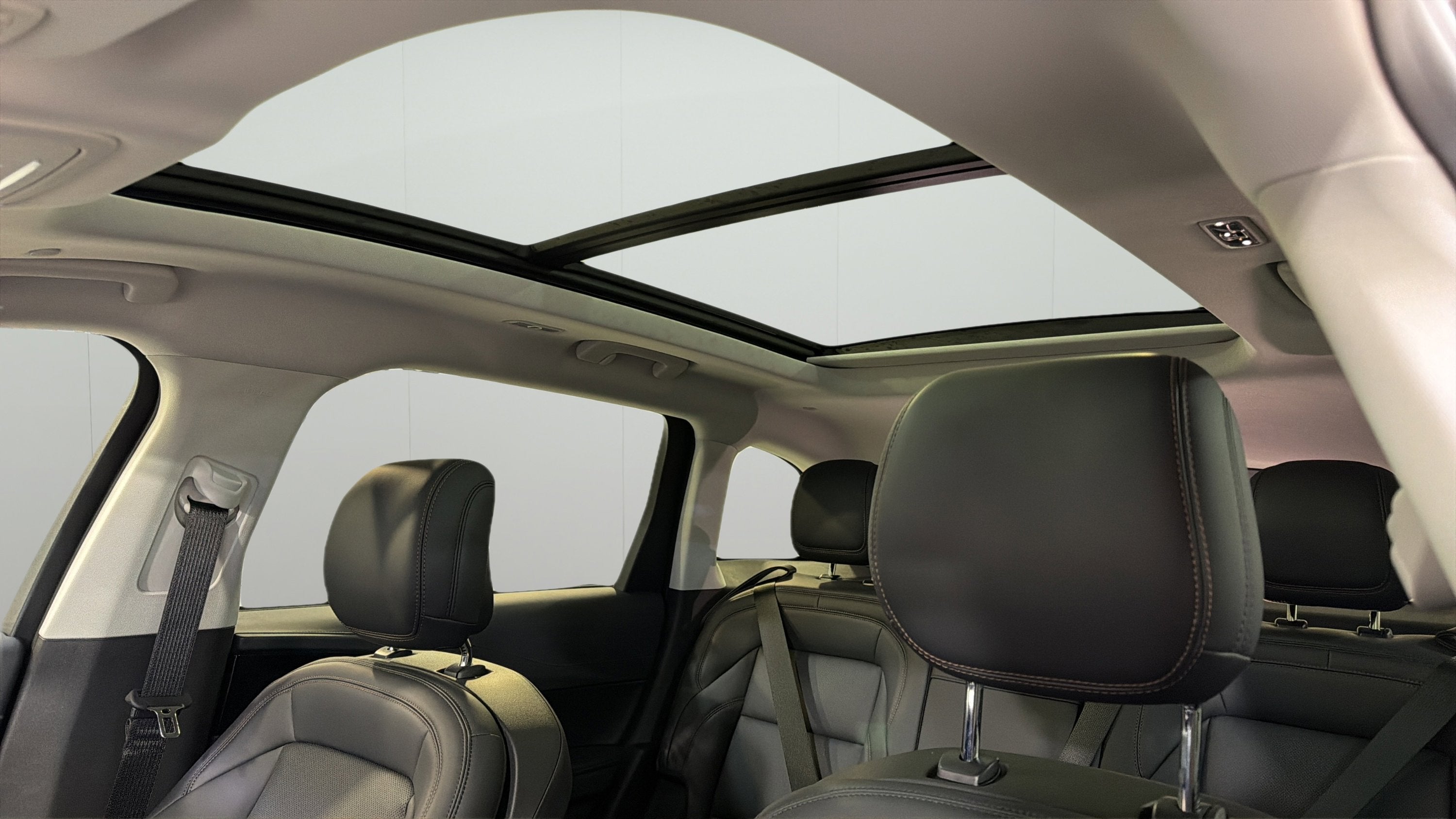 2026 Lincoln Nautilus Premiere Hybrid