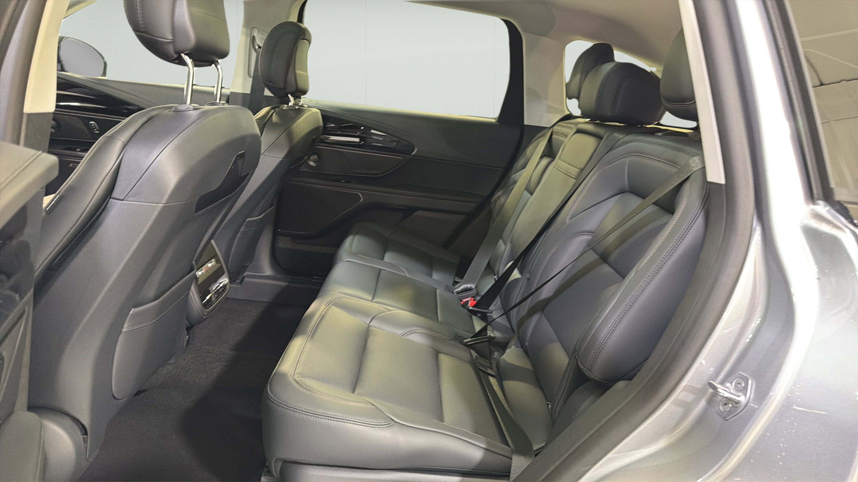 2026 Lincoln Nautilus Premiere Hybrid