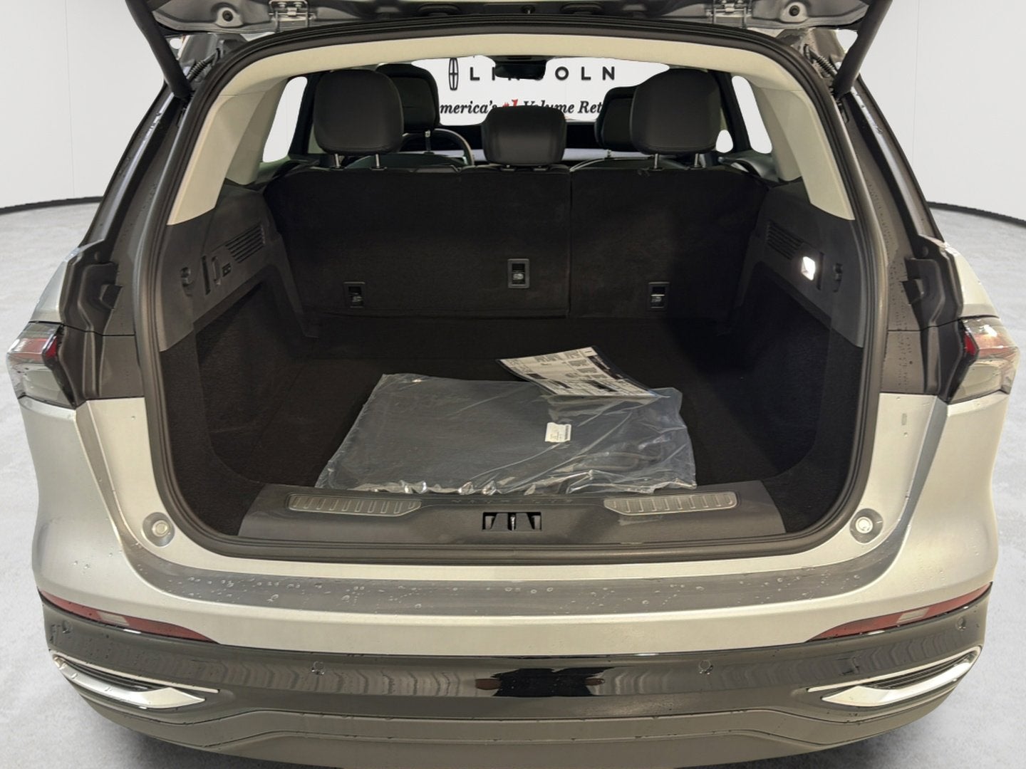 2026 Lincoln Nautilus Premiere Hybrid