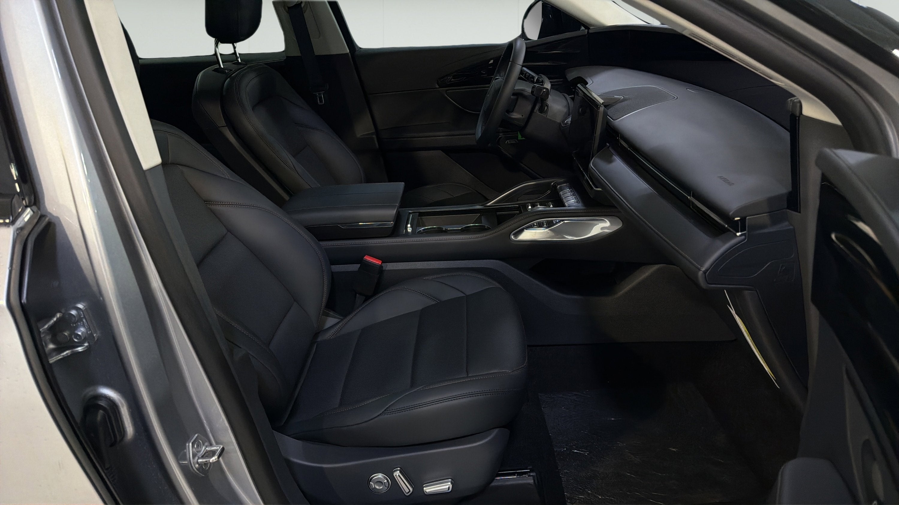 2026 Lincoln Nautilus Premiere Hybrid