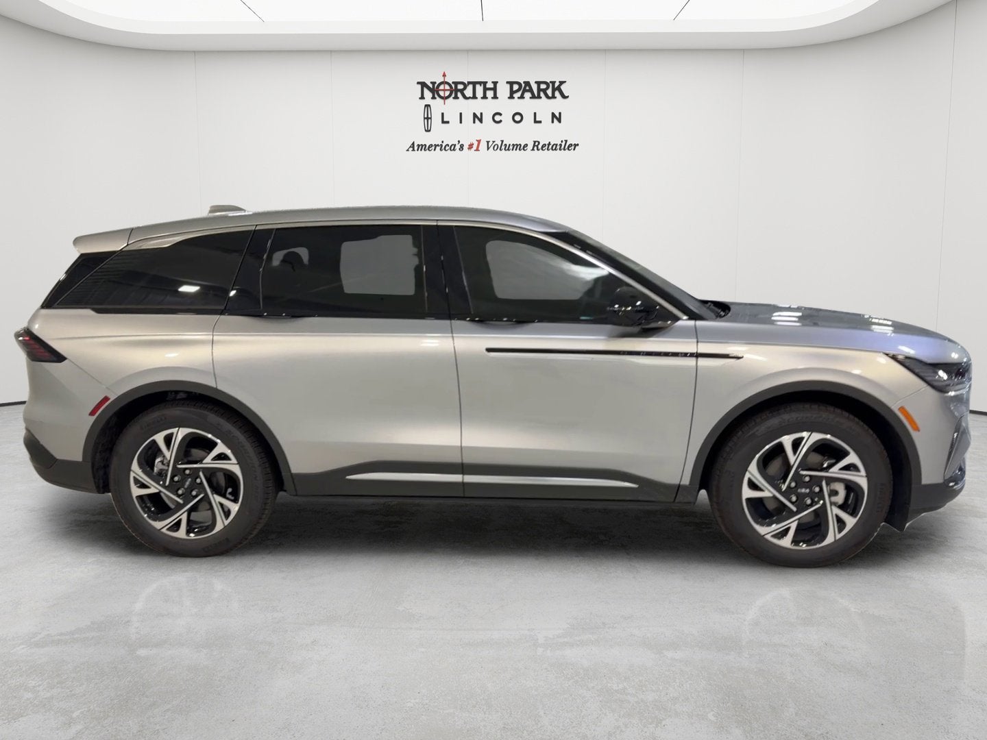 2026 Lincoln Nautilus Premiere Hybrid