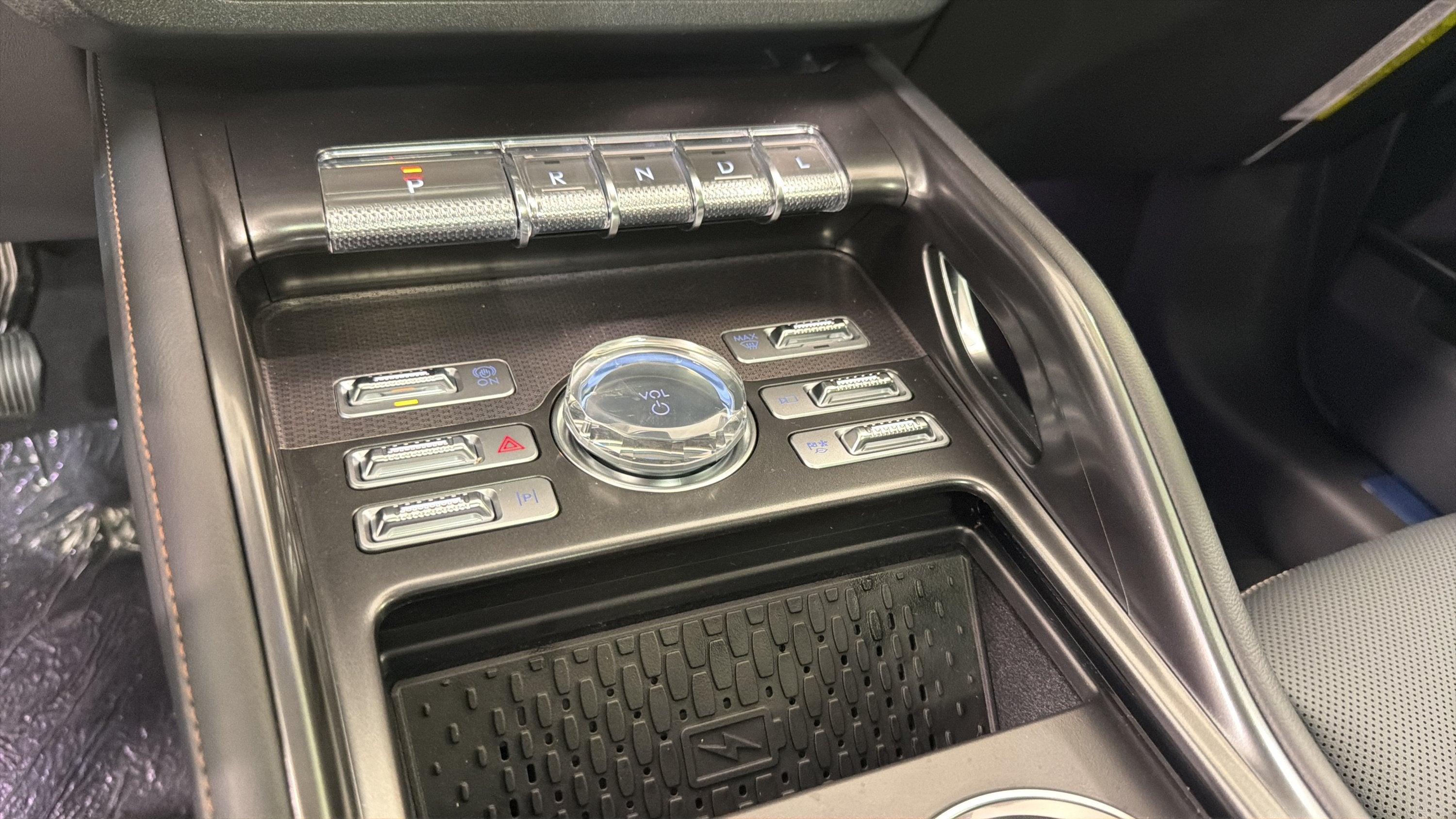 2026 Lincoln Nautilus Premiere Hybrid