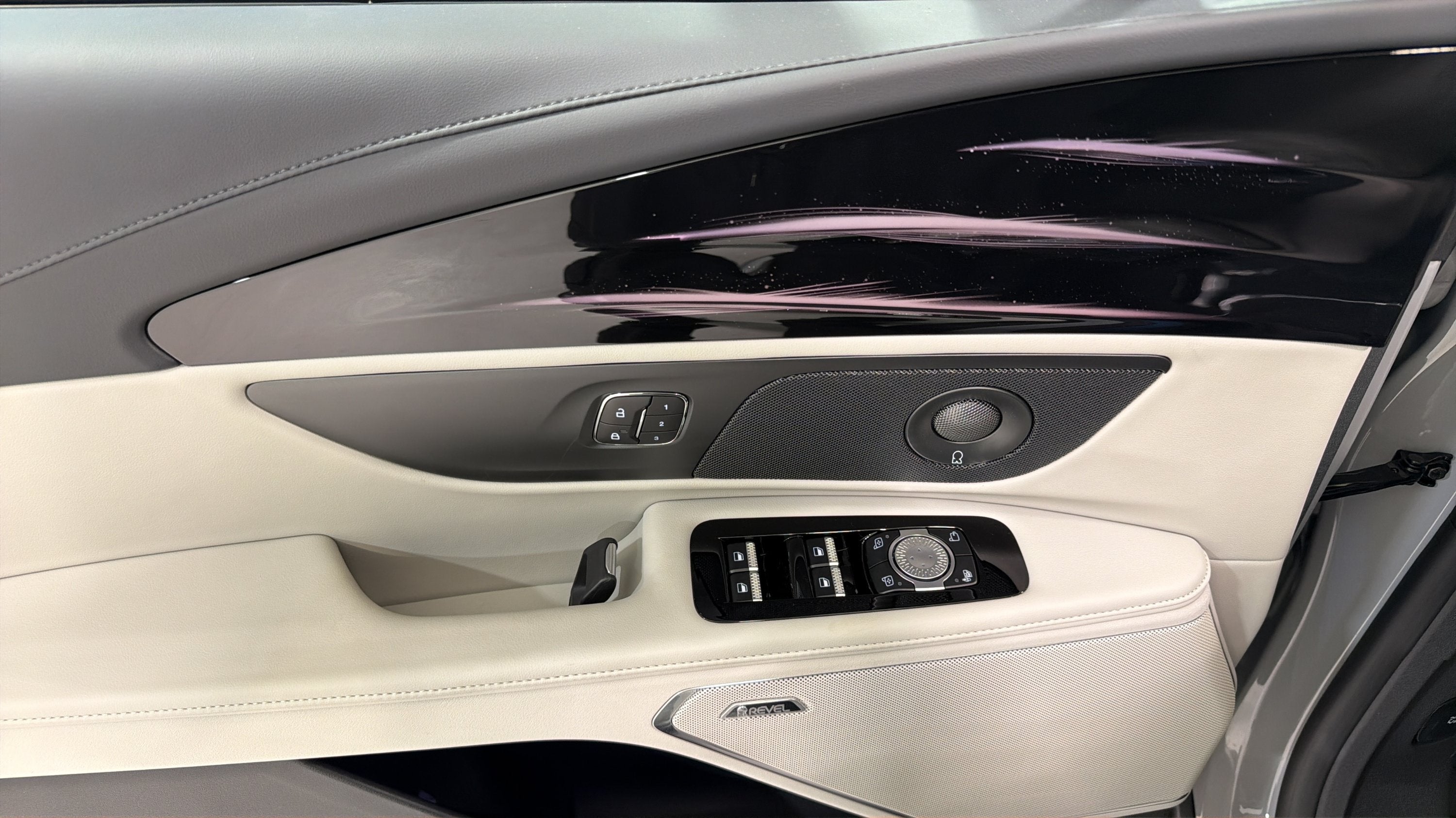 2026 Lincoln Nautilus Premiere Hybrid