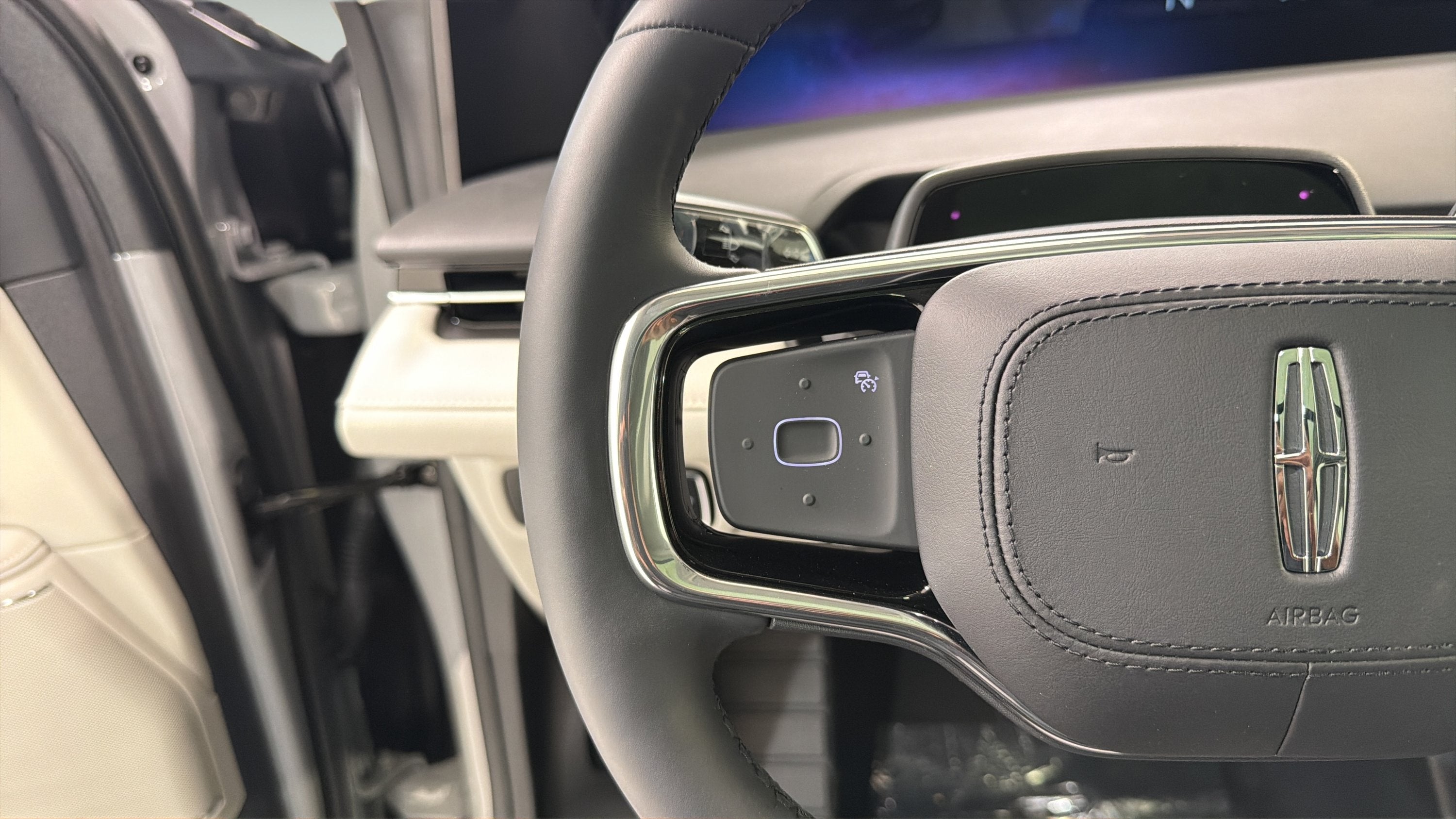 2026 Lincoln Nautilus Premiere Hybrid