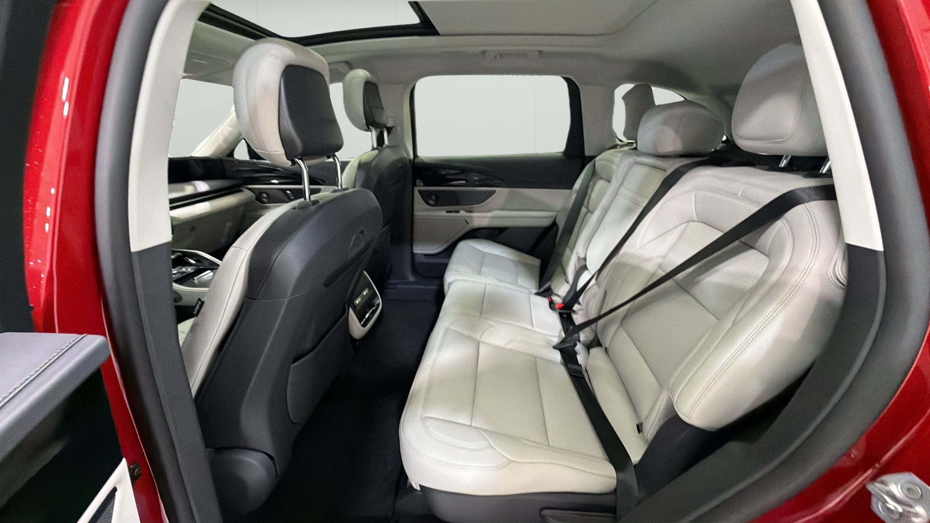 2026 Lincoln Nautilus Premiere Hybrid
