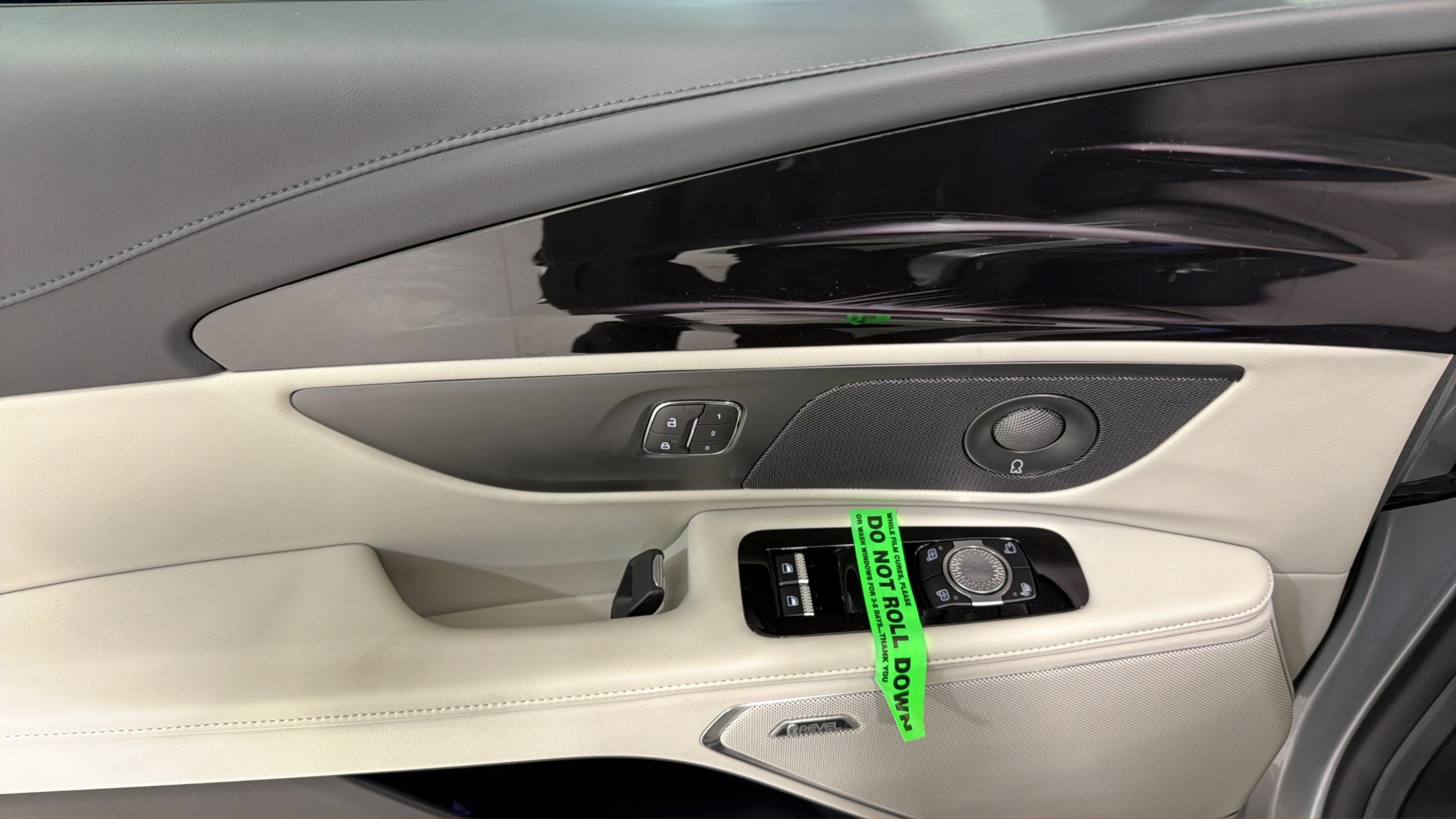 2026 Lincoln Nautilus Premiere Hybrid