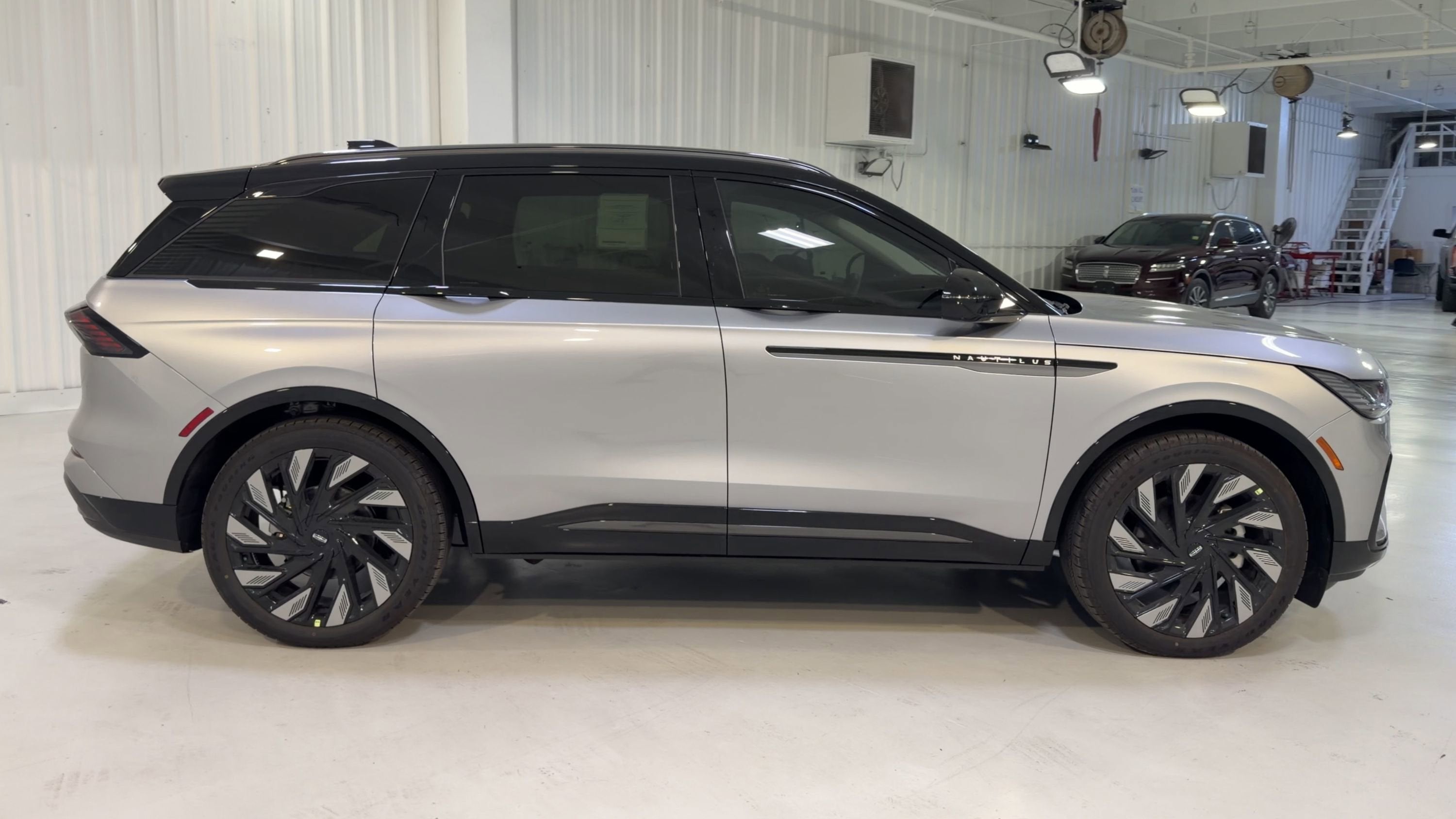 2026 Lincoln Nautilus Reserve Hybrid