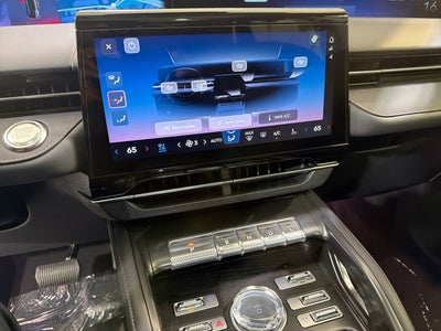 2026 Lincoln Nautilus Reserve Hybrid