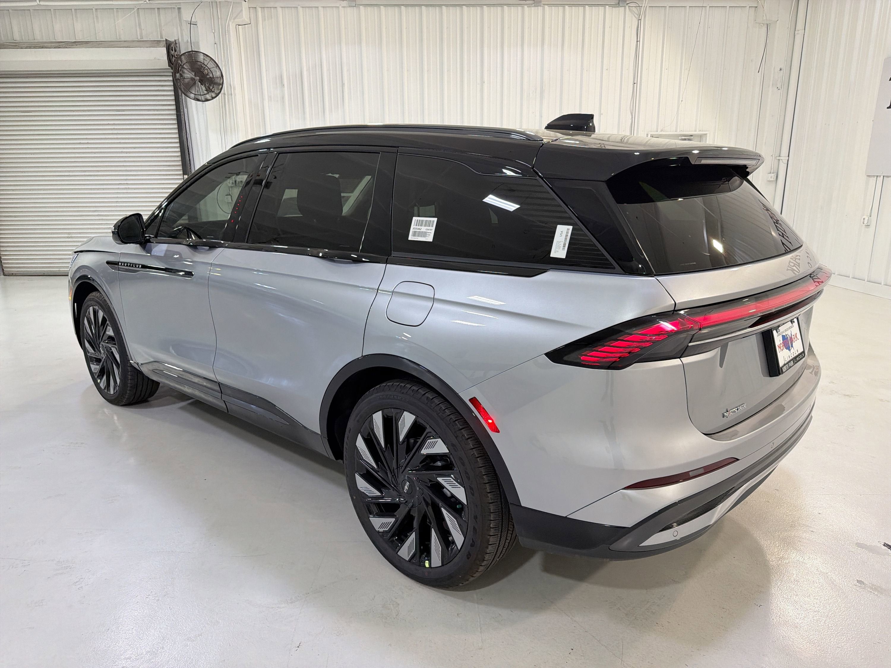 2026 Lincoln Nautilus Reserve Hybrid