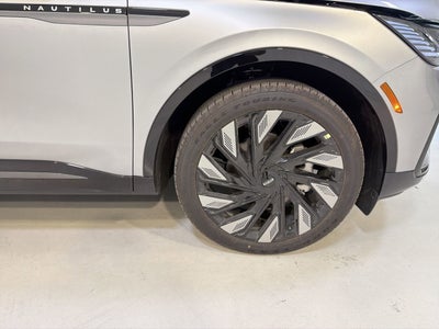 2026 Lincoln Nautilus Reserve Hybrid