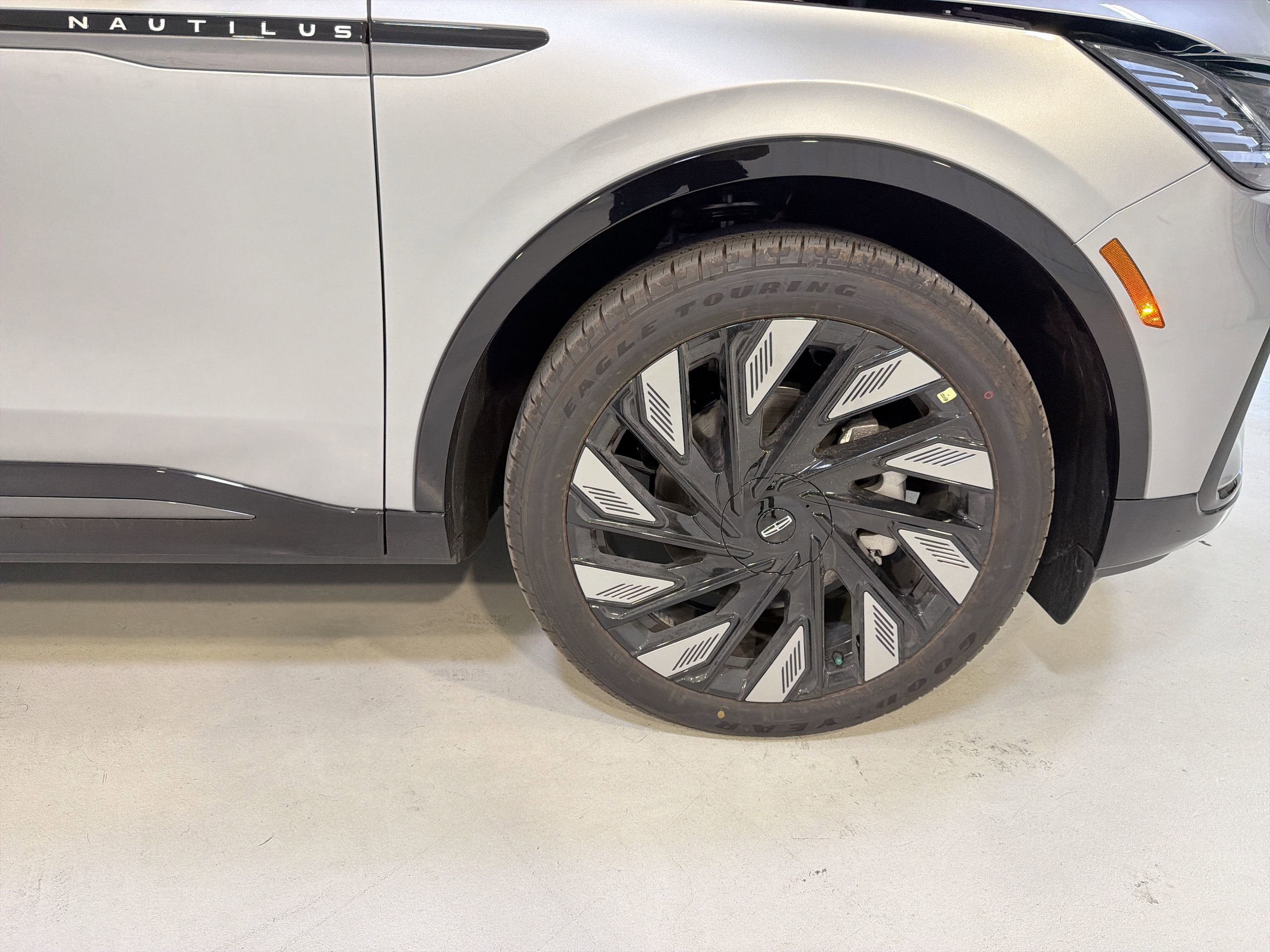 2026 Lincoln Nautilus Reserve Hybrid