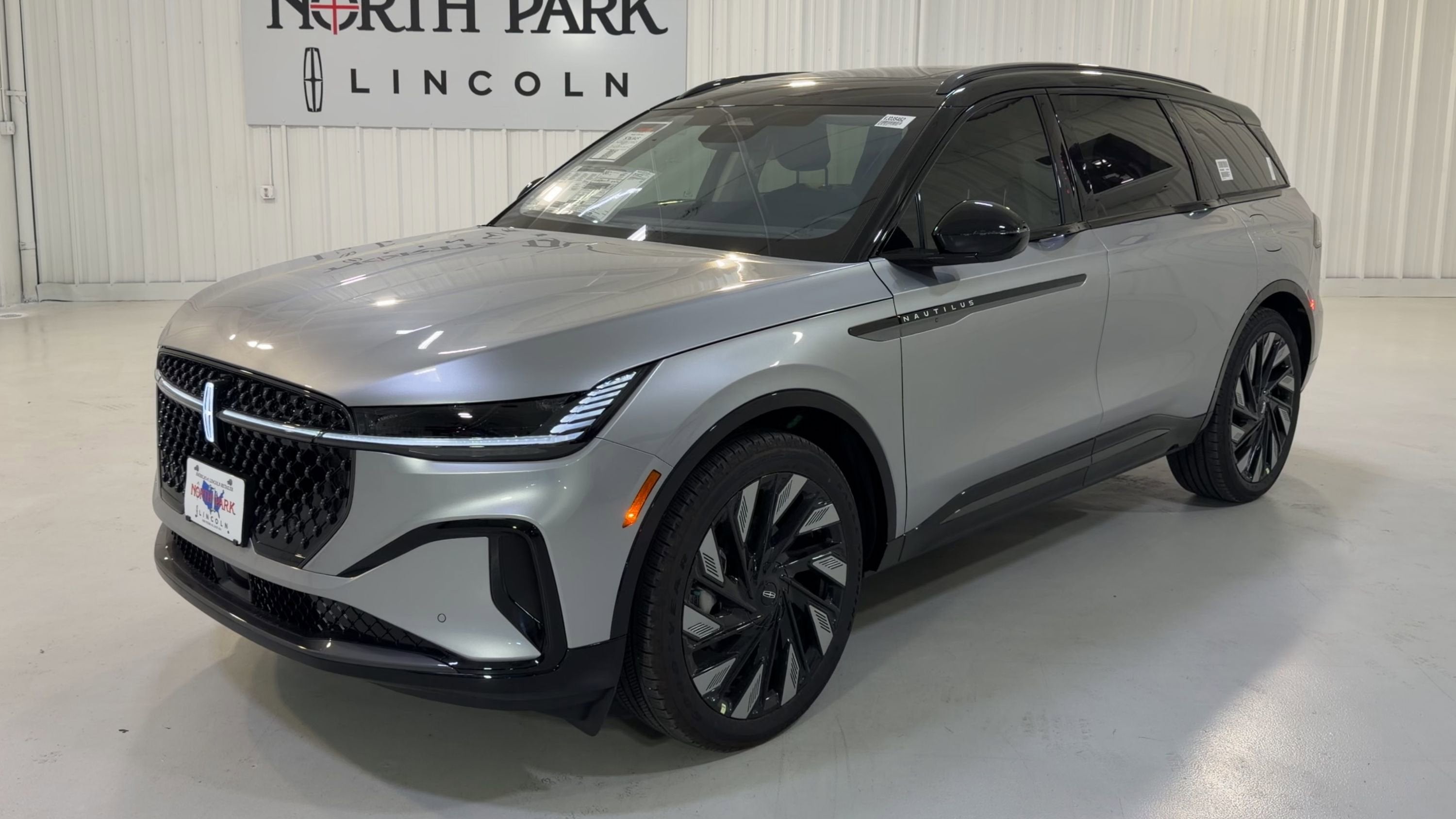2026 Lincoln Nautilus Reserve Hybrid